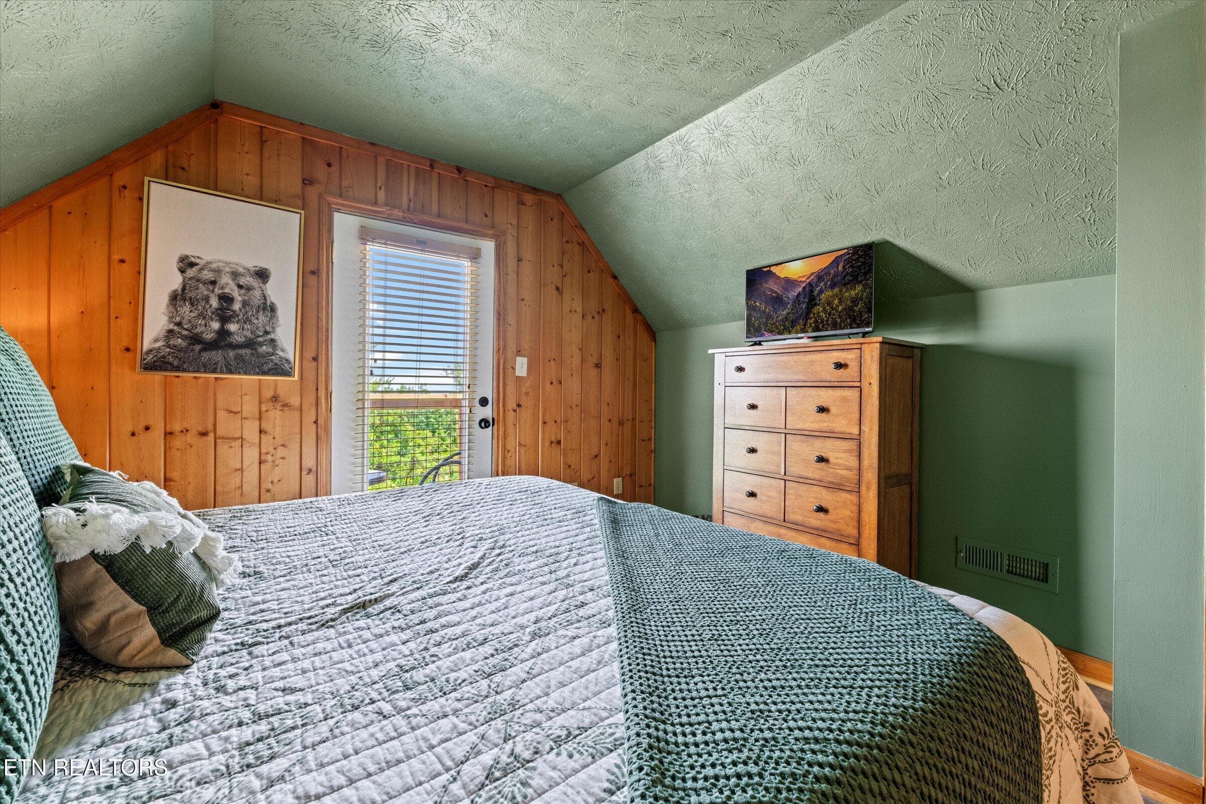 040-Z8C_3745 - 1578 Bears Den Way, Sevierville, TN 37862