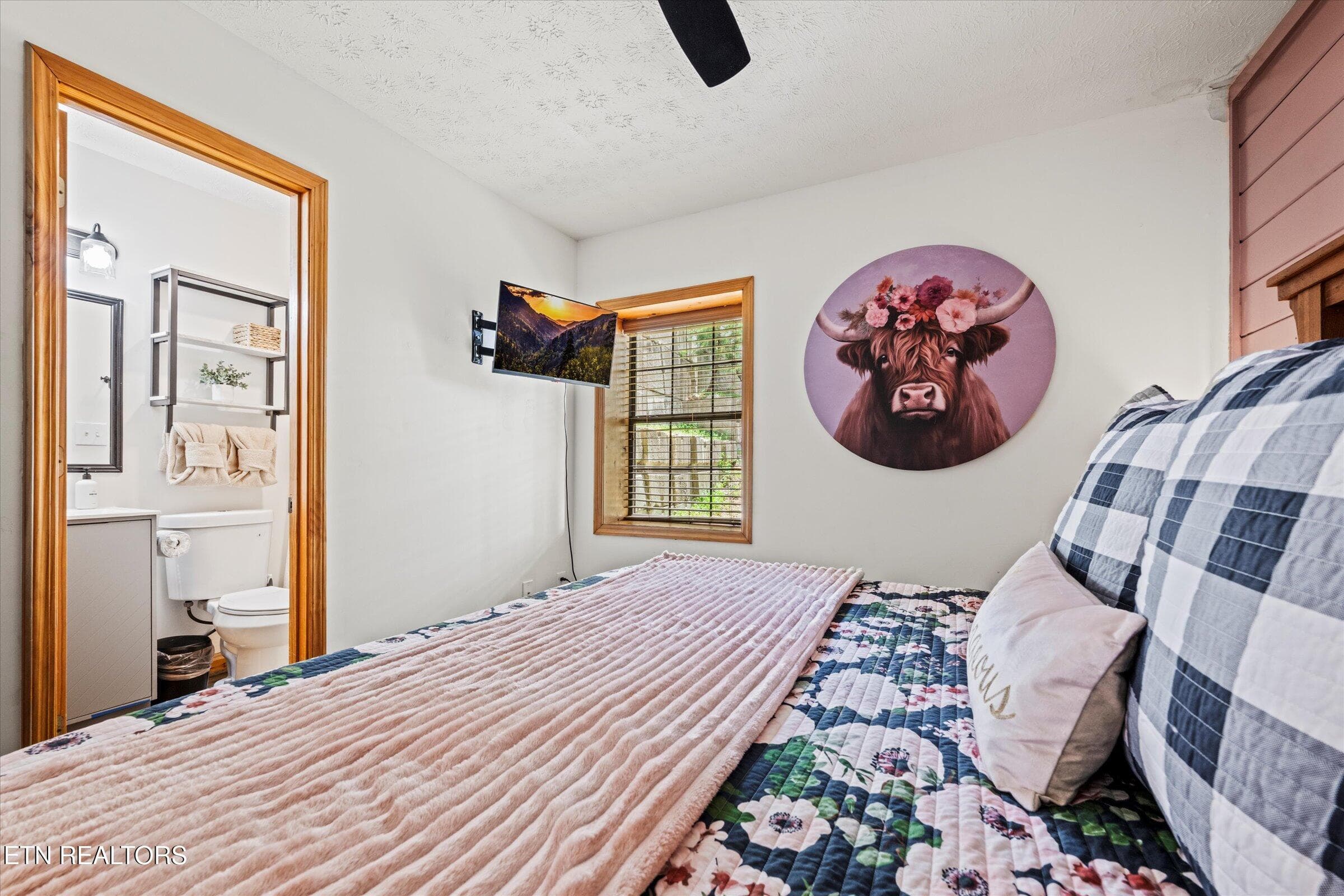 064-Z8C_3887 - 1578 Bears Den Way, Sevierville, TN 37862