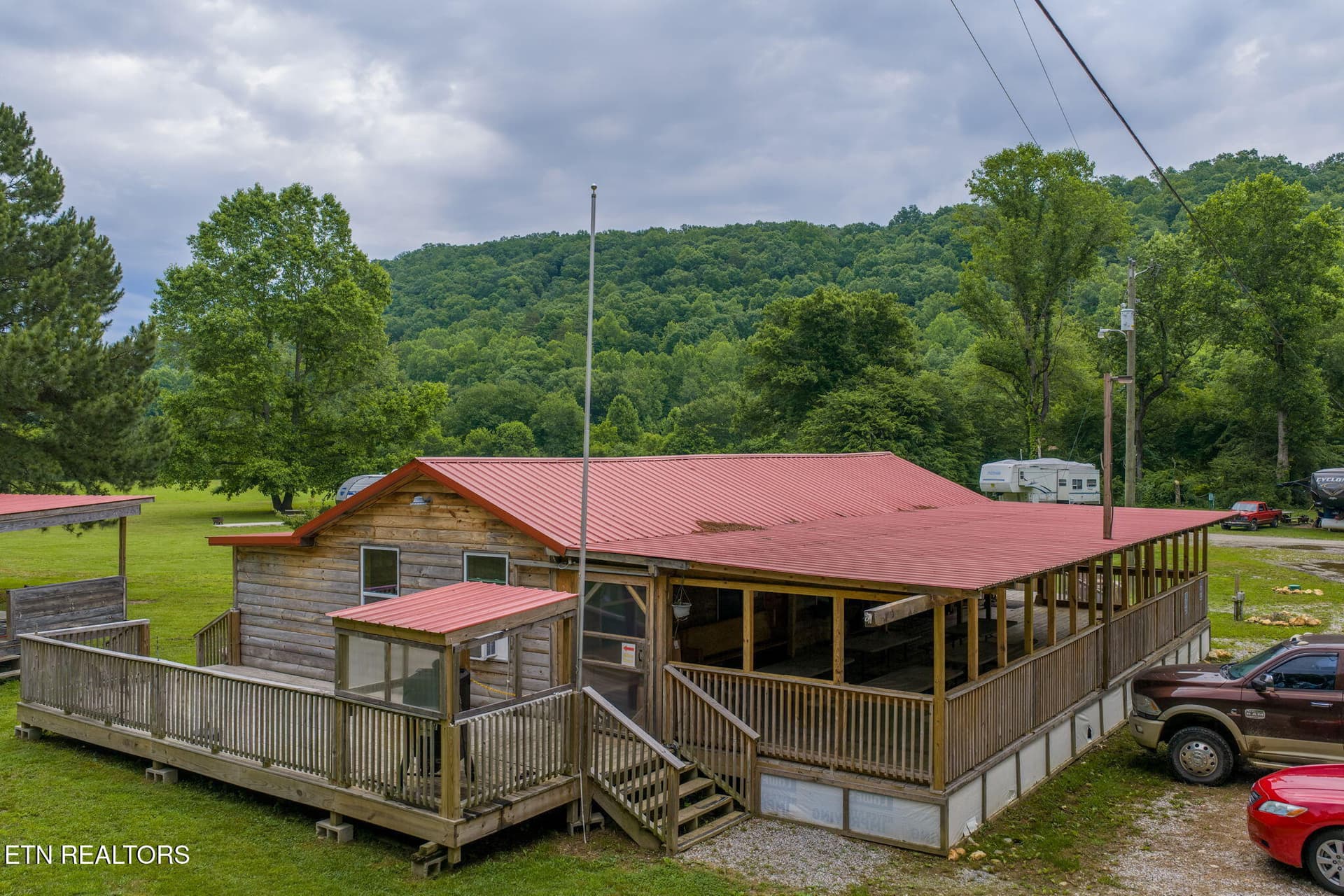 homesandvideos-642 - 13431 New Highway 68, Tellico Plains, TN 37385