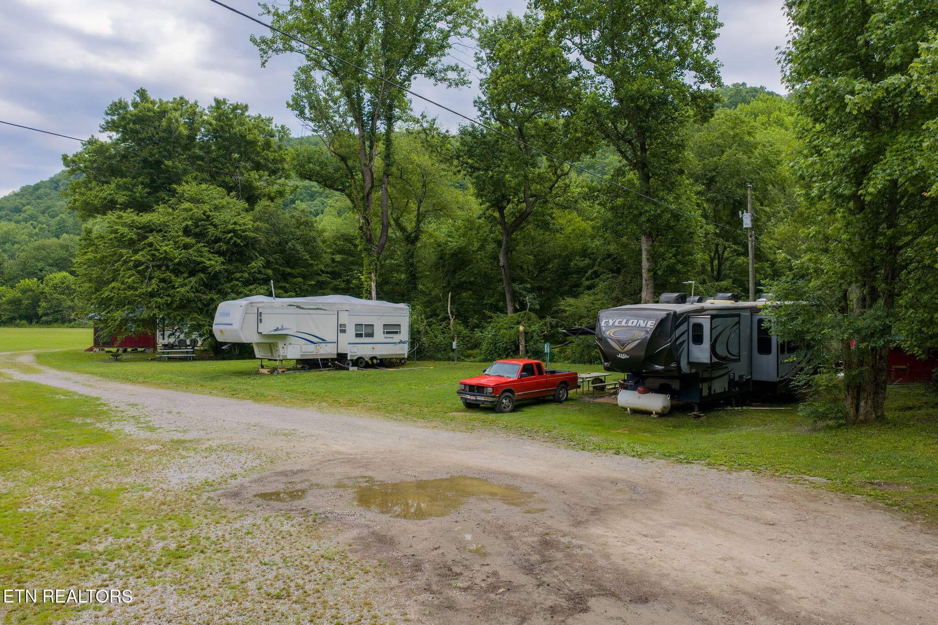 homesandvideos-671 - 13431 New Highway 68, Tellico Plains, TN 37385