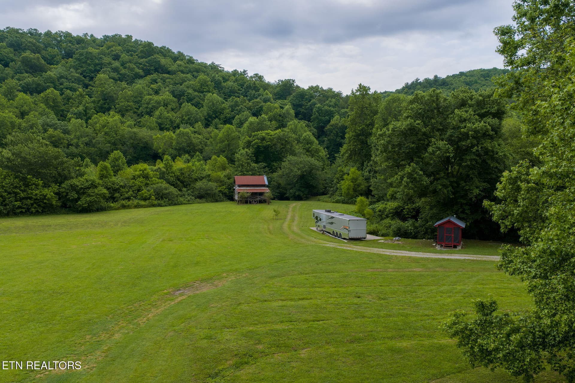 homesandvideos-663 - 13431 New Highway 68, Tellico Plains, TN 37385