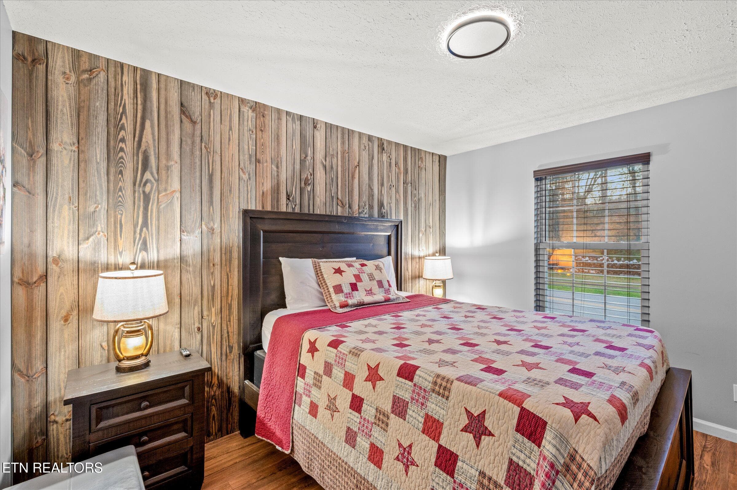 20 - 5337 Pittman Center Rd, Sevierville, TN 37876
