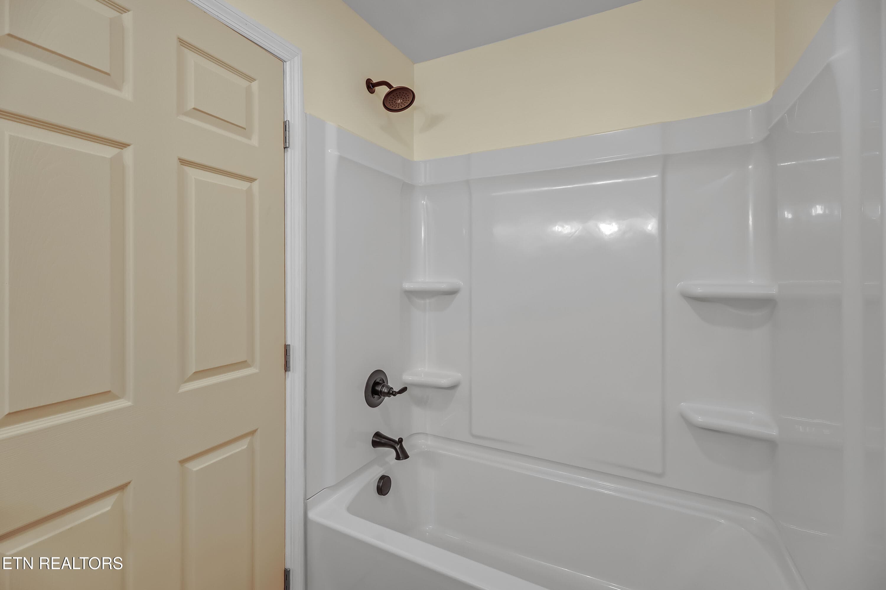 Brand New Fixtures - 5160 Indian Warpath Rd, Maryville, TN 37803