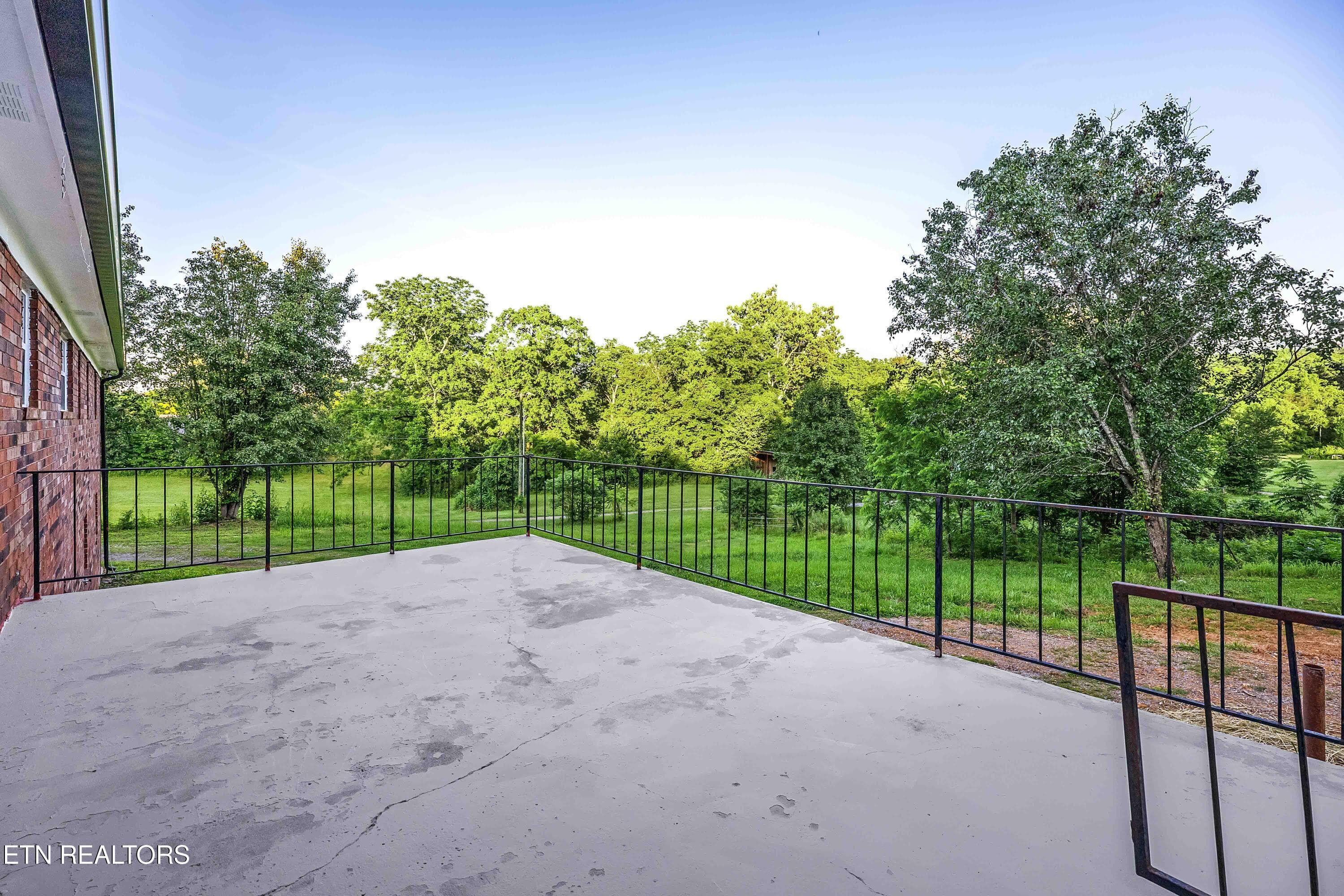Mountain view - 5160 Indian Warpath Rd, Maryville, TN 37803