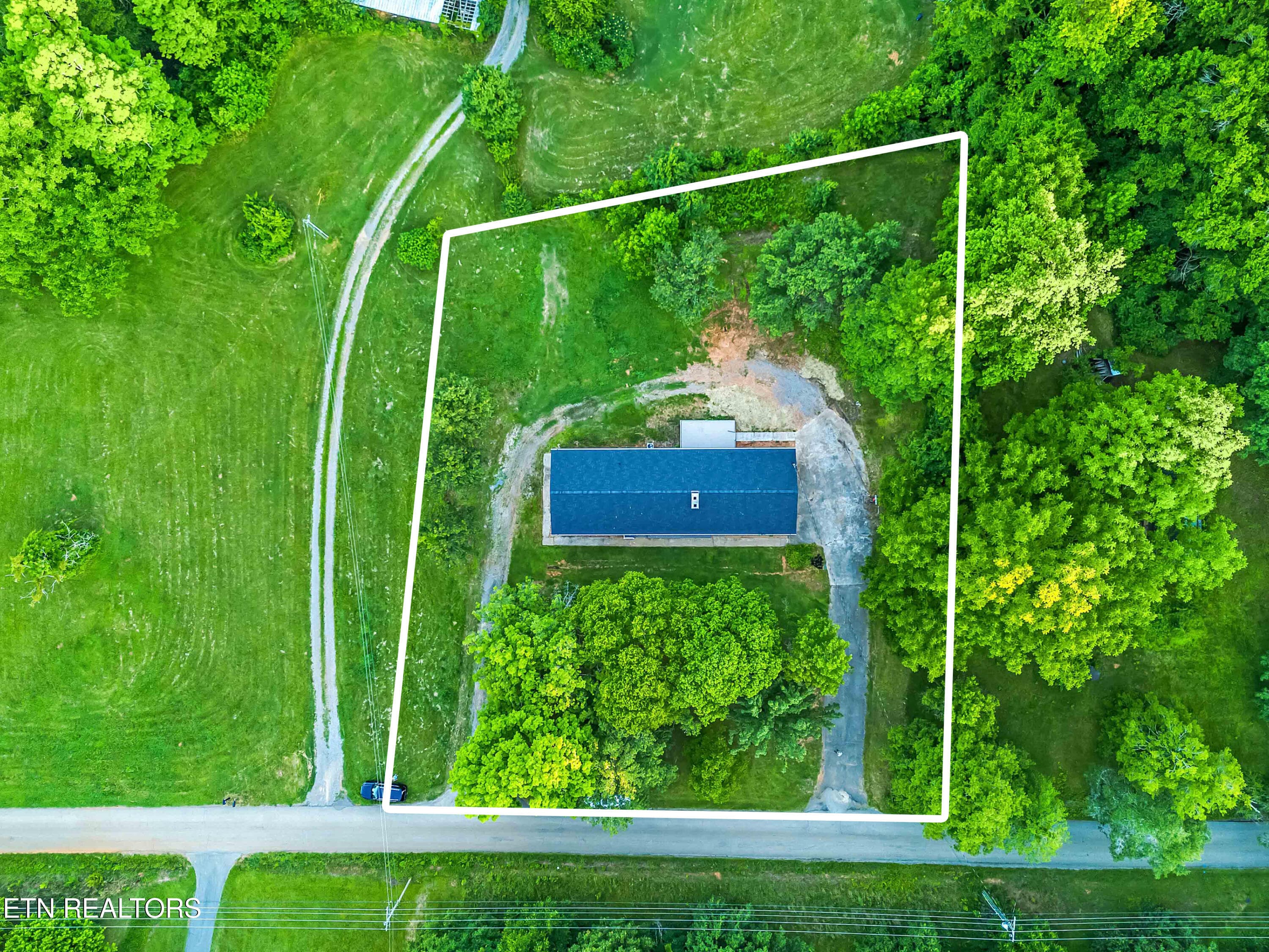 Approximate boundary lines - 5160 Indian Warpath Rd, Maryville, TN 37803