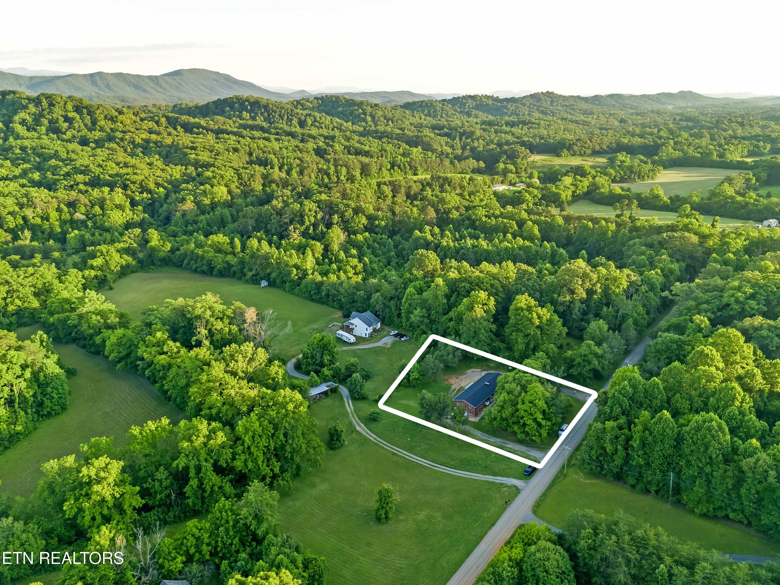 lot lines 2 - 5160 Indian Warpath Rd, Maryville, TN 37803
