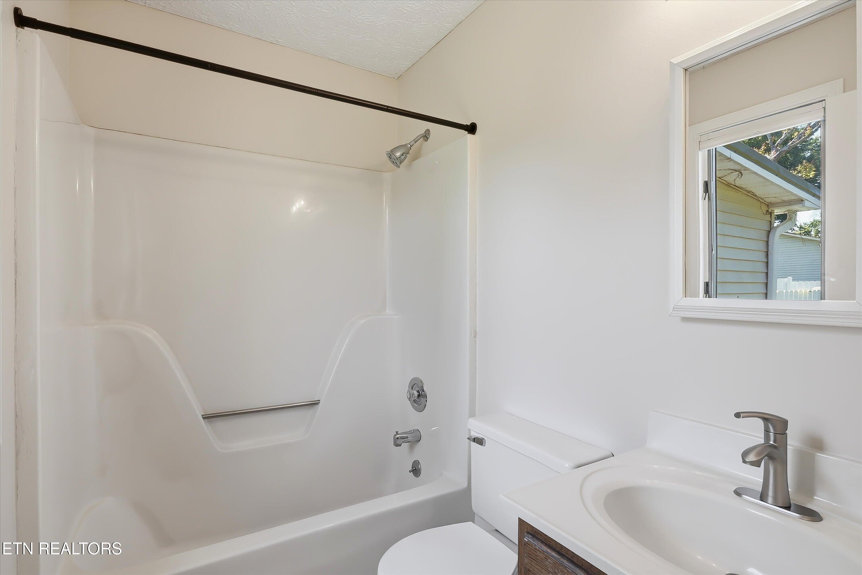 Bathroom - 904 Mount Lebanon Rd, Maryville, TN 37804
