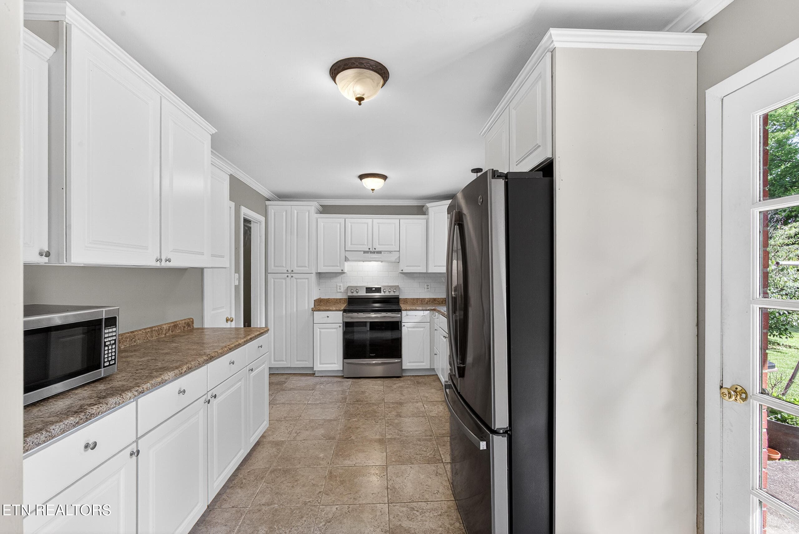 6810 Dorchester-12 - 6810 Dorchester Drive, Knoxville, TN 37909, Knoxville