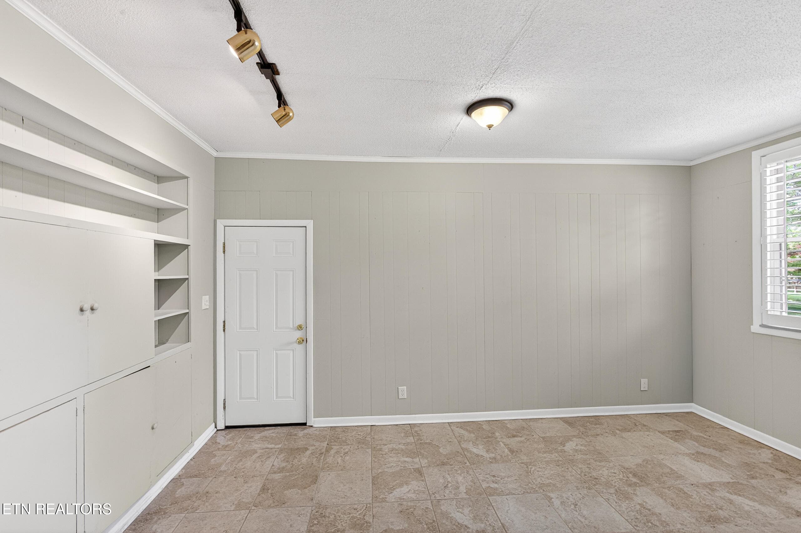 6810 Dorchester-18 - 6810 Dorchester Drive, Knoxville, TN 37909, Knoxville