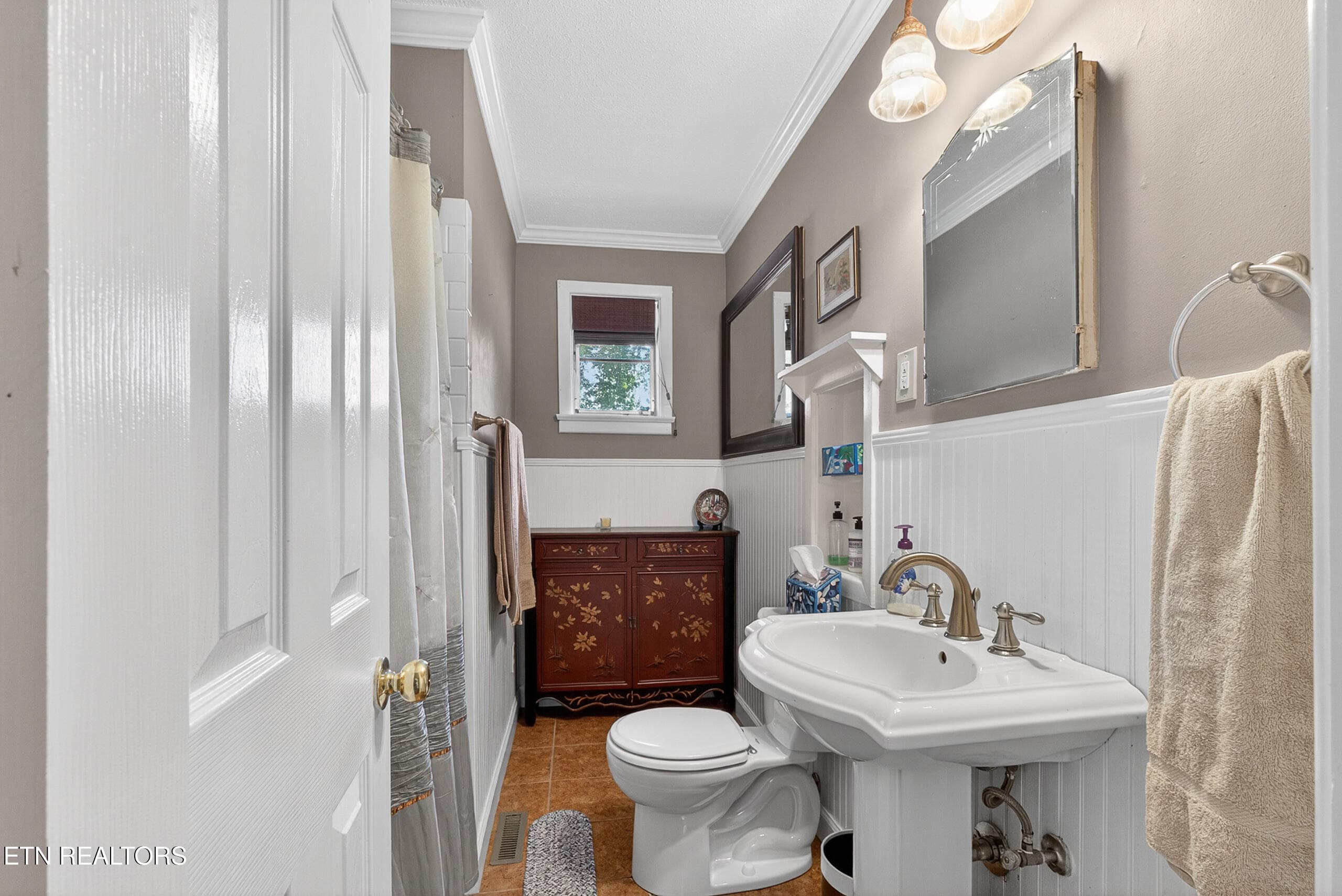 6810 Dorchester-25 - 6810 Dorchester Drive, Knoxville, TN 37909, Knoxville