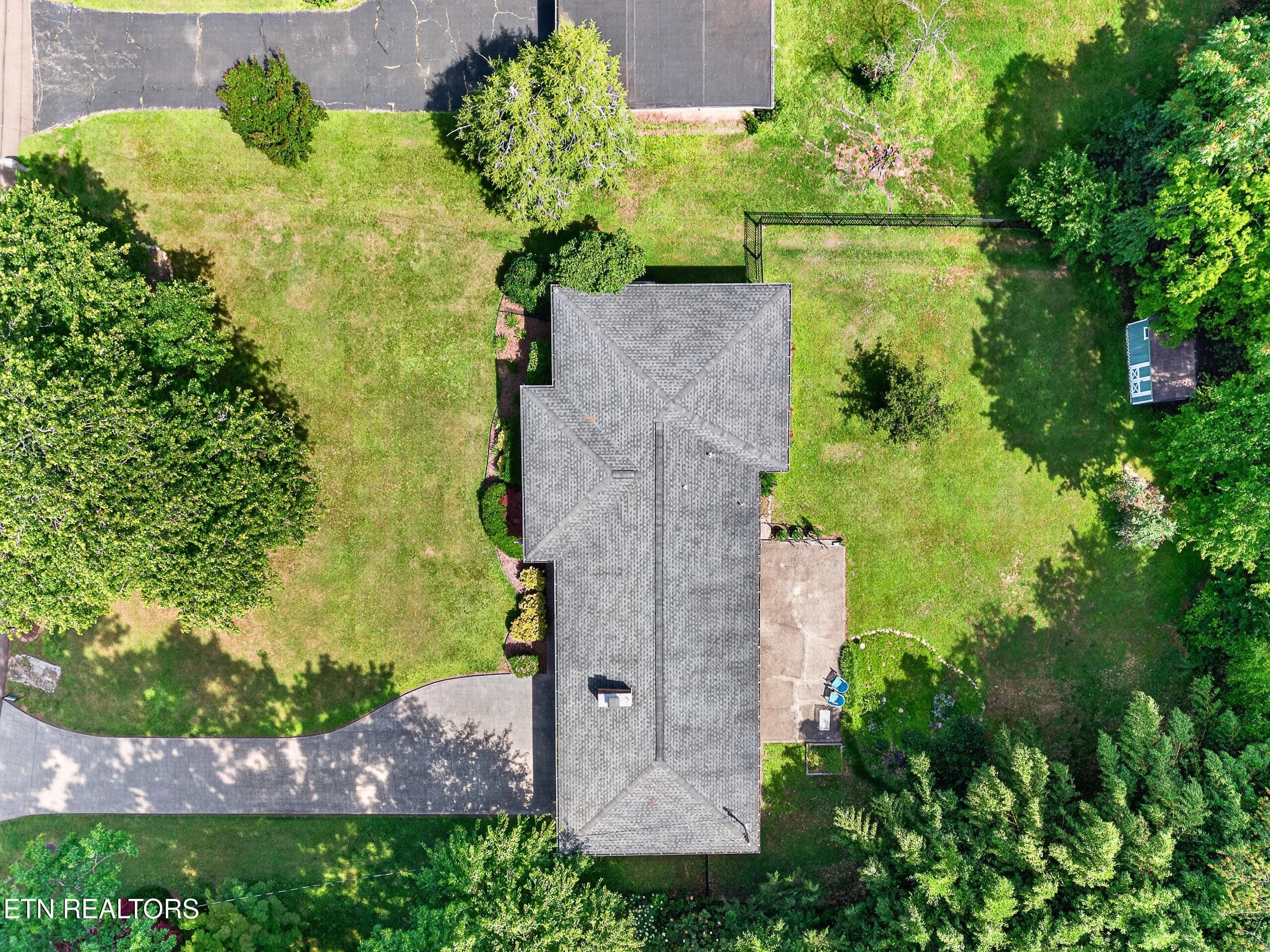 6810 Dorchester-33 - 6810 Dorchester Drive, Knoxville, TN 37909, Knoxville
