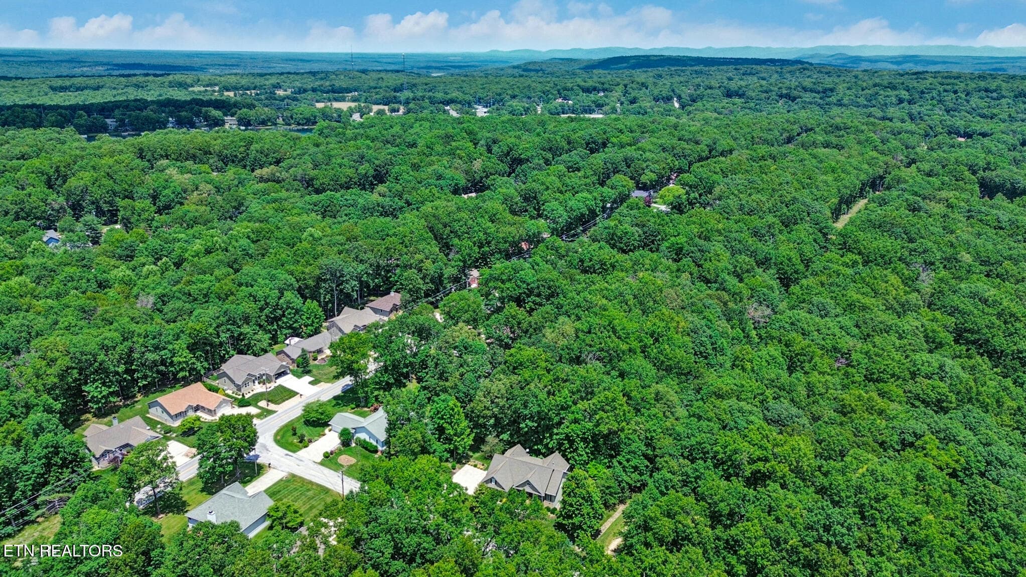 CUMBERLAND PLATEAU - 105 Kings Down Drive, Fairfield Glade, TN 38558