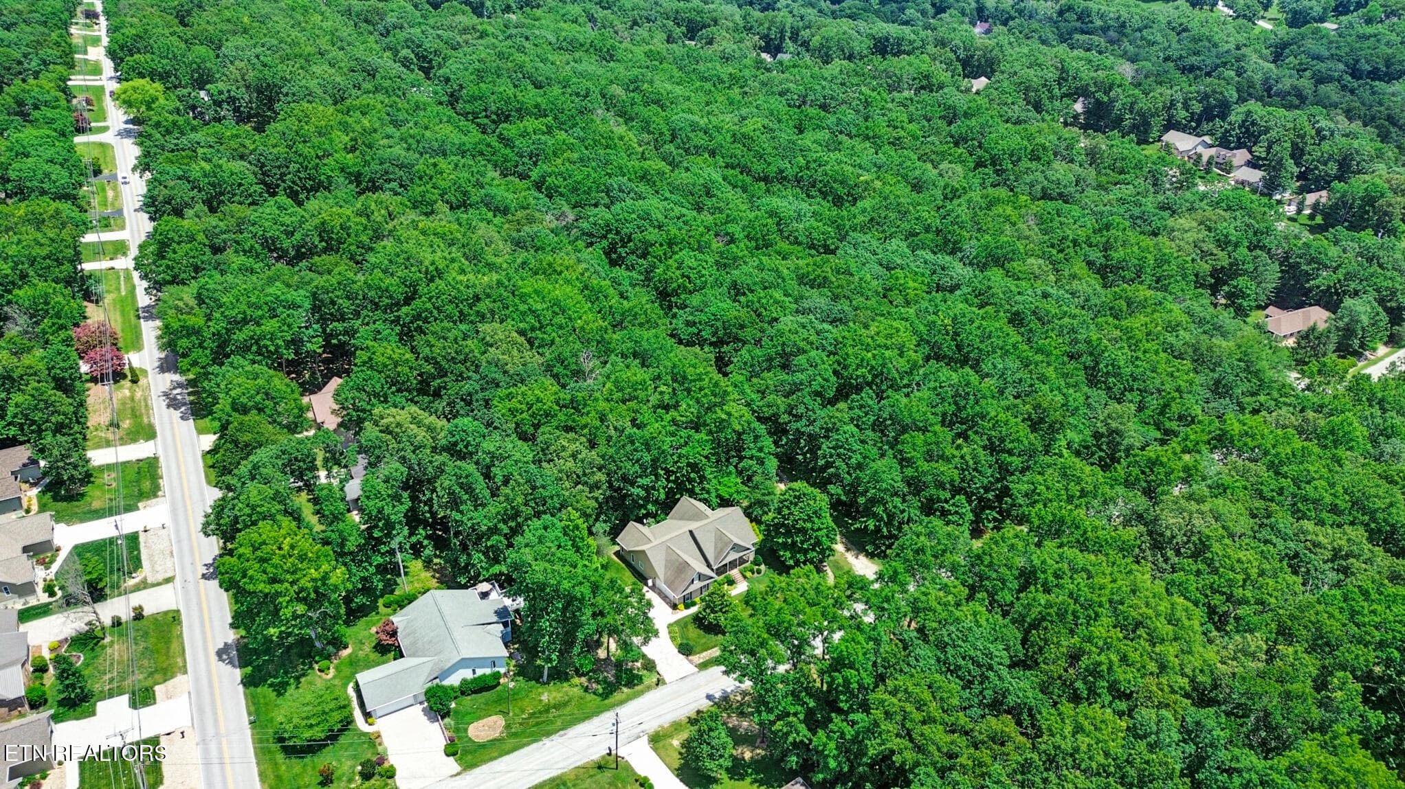 FAIRFIELD GOADE COMMUNITY GATHERING - 105 Kings Down Drive, Fairfield Glade, TN 38558