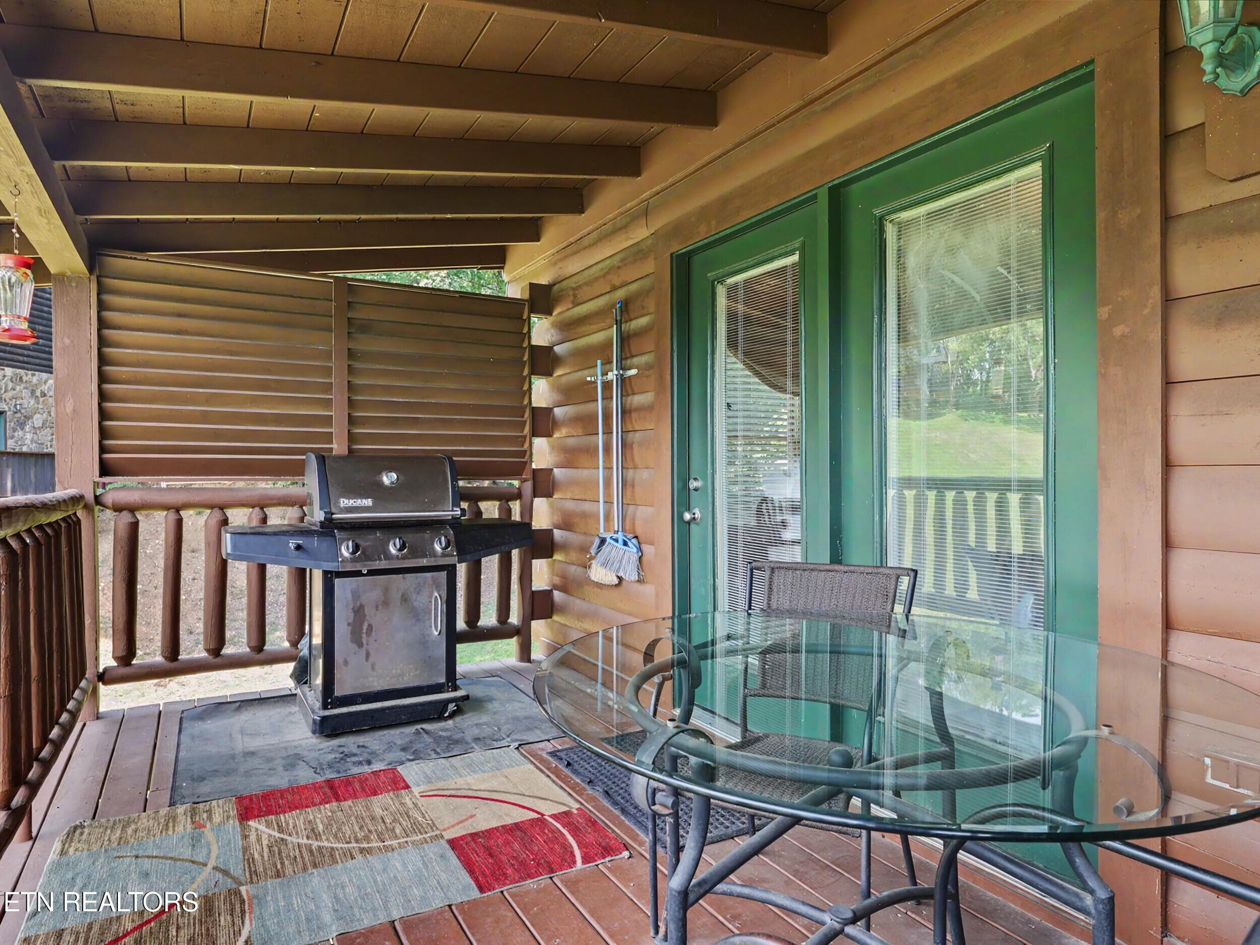 BBQ Grill Upstairs Deck - 1629 Little Cabin Loop, Pigeon Forge, TN 37862, Pigeon Forge