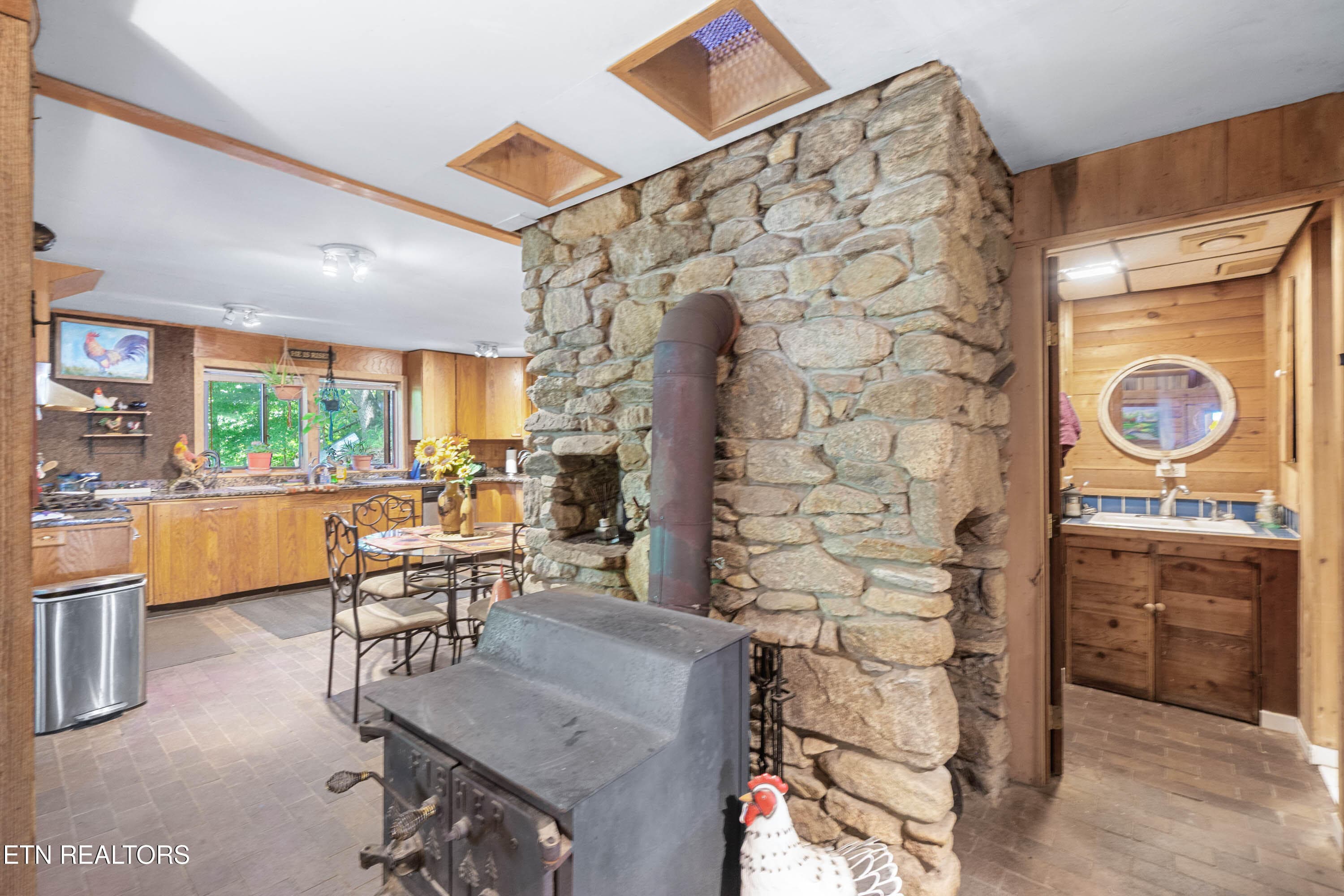 800 Tumbling Creek Rd-41 - 800 Tumbling Creek Rd, Erwin, TN 37650
