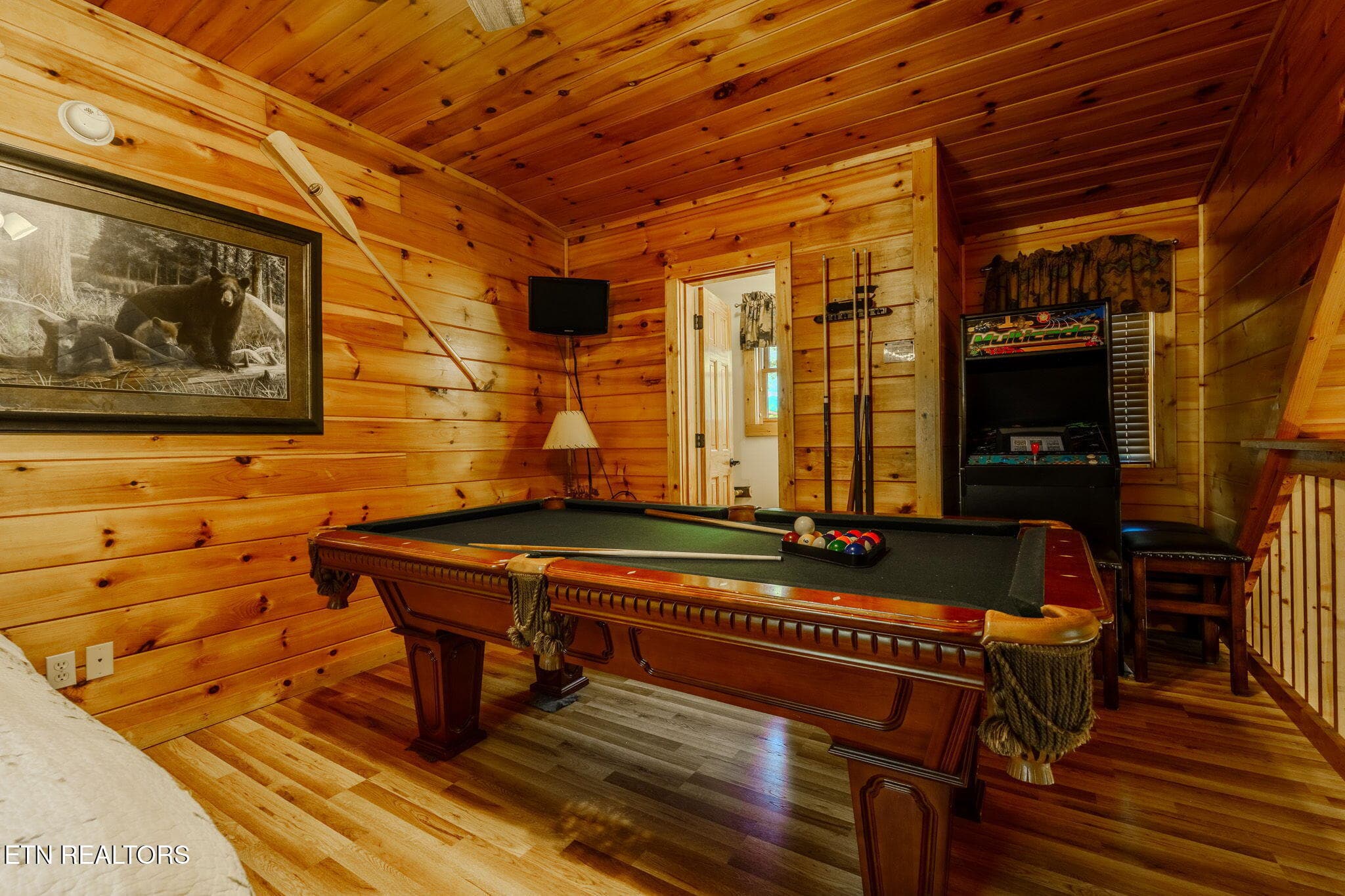 19-web-or-mls-_DSC1823-HDR - 914 High Mountain Way, Gatlinburg, TN 37738, Gatlinburg