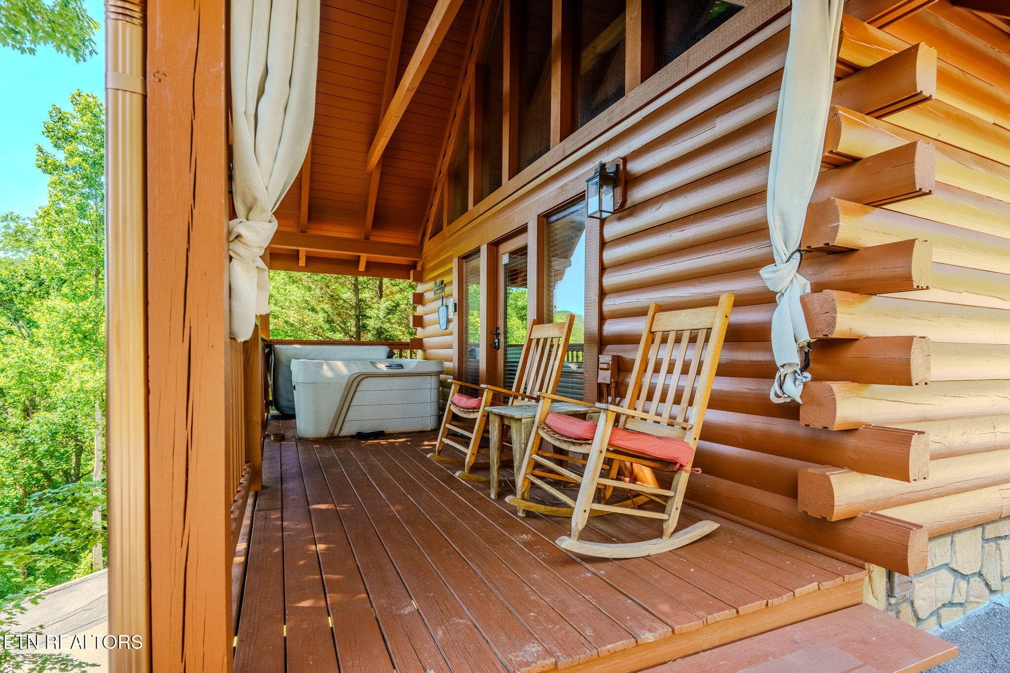 25-web-or-mls-_DSC1853-HDR - 914 High Mountain Way, Gatlinburg, TN 37738, Gatlinburg