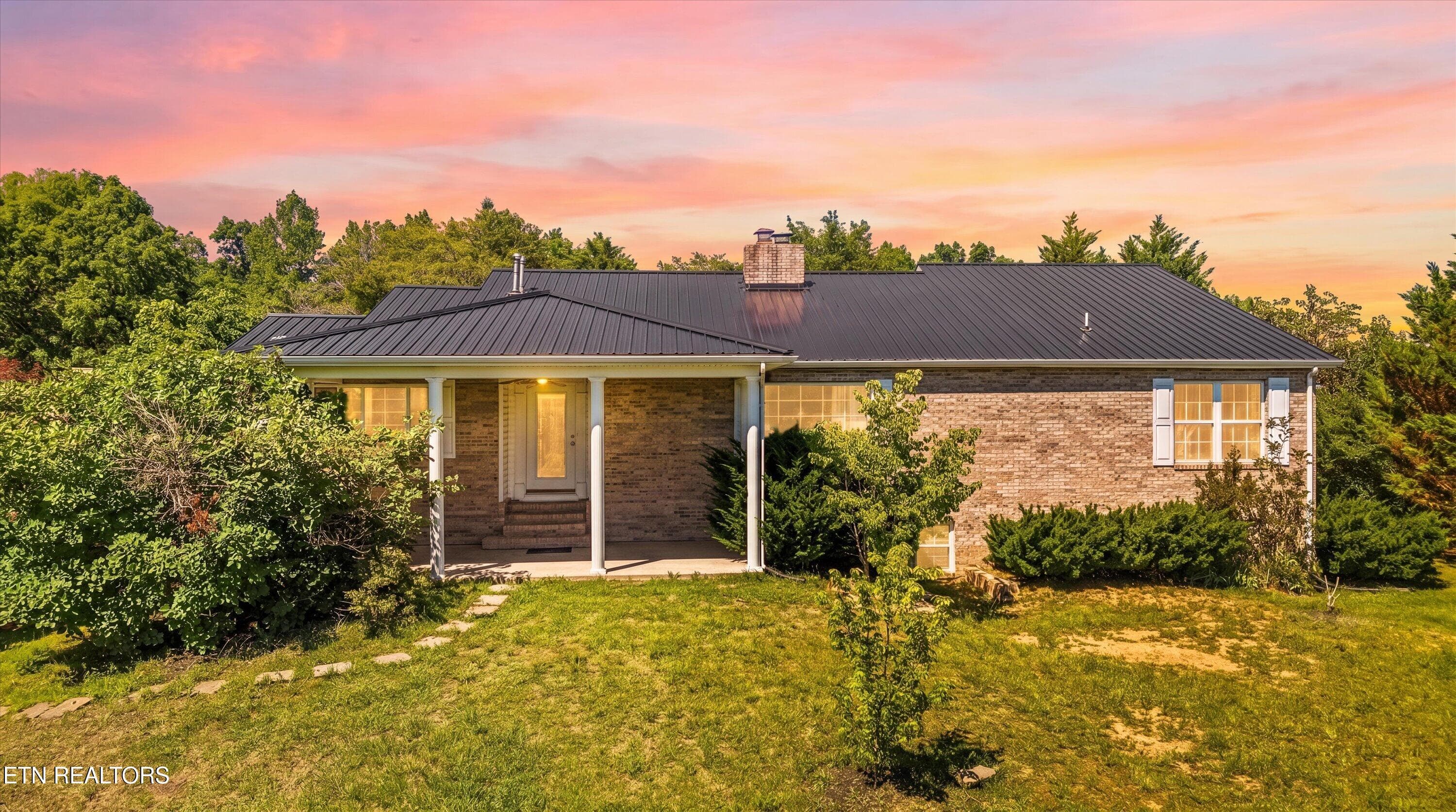 1436 Chapman Hwy, Sevierville, TN 37876