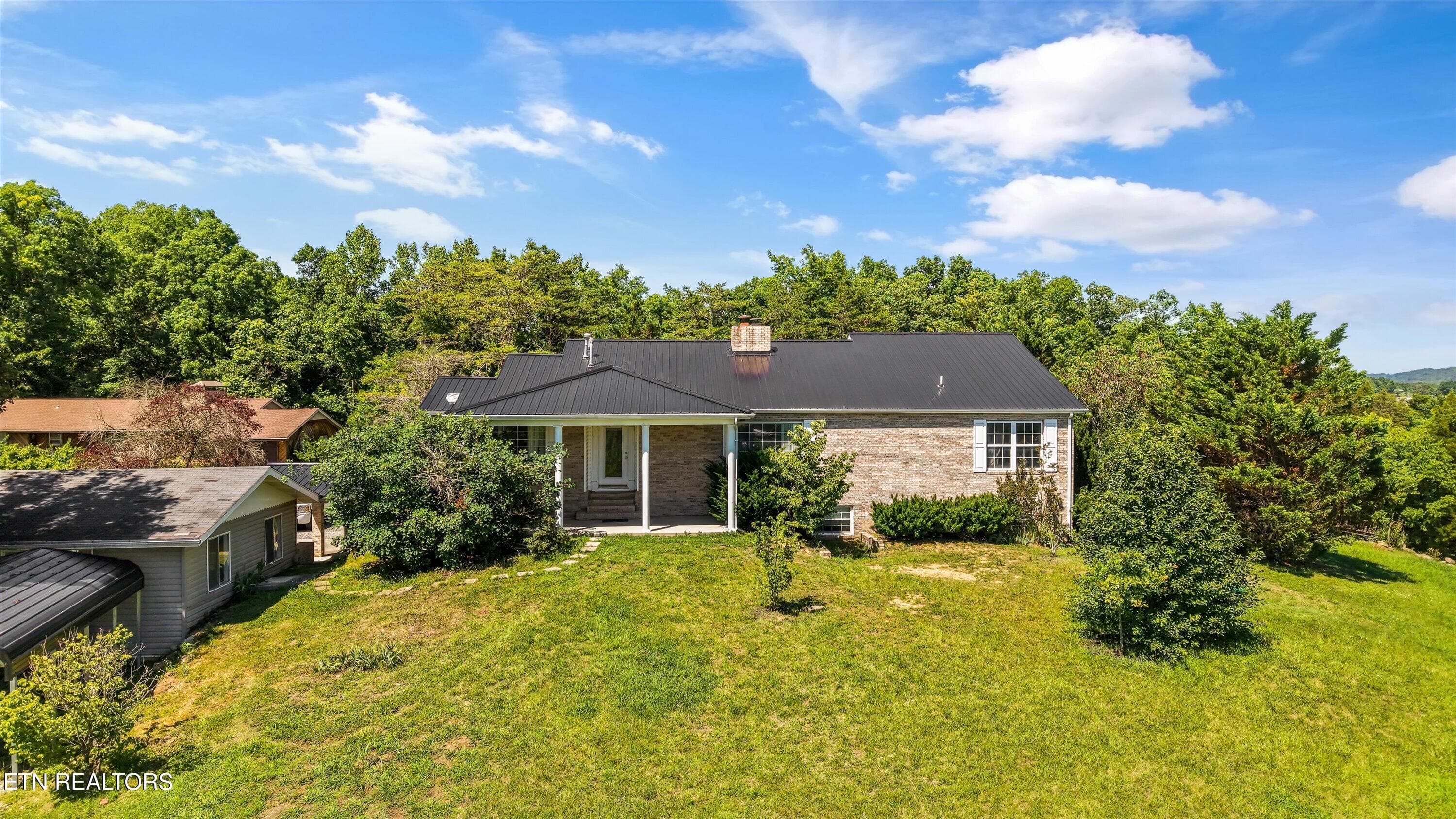 04-1436 Chapman Hwy 01 - 1436 Chapman Hwy, Sevierville, TN 37876
