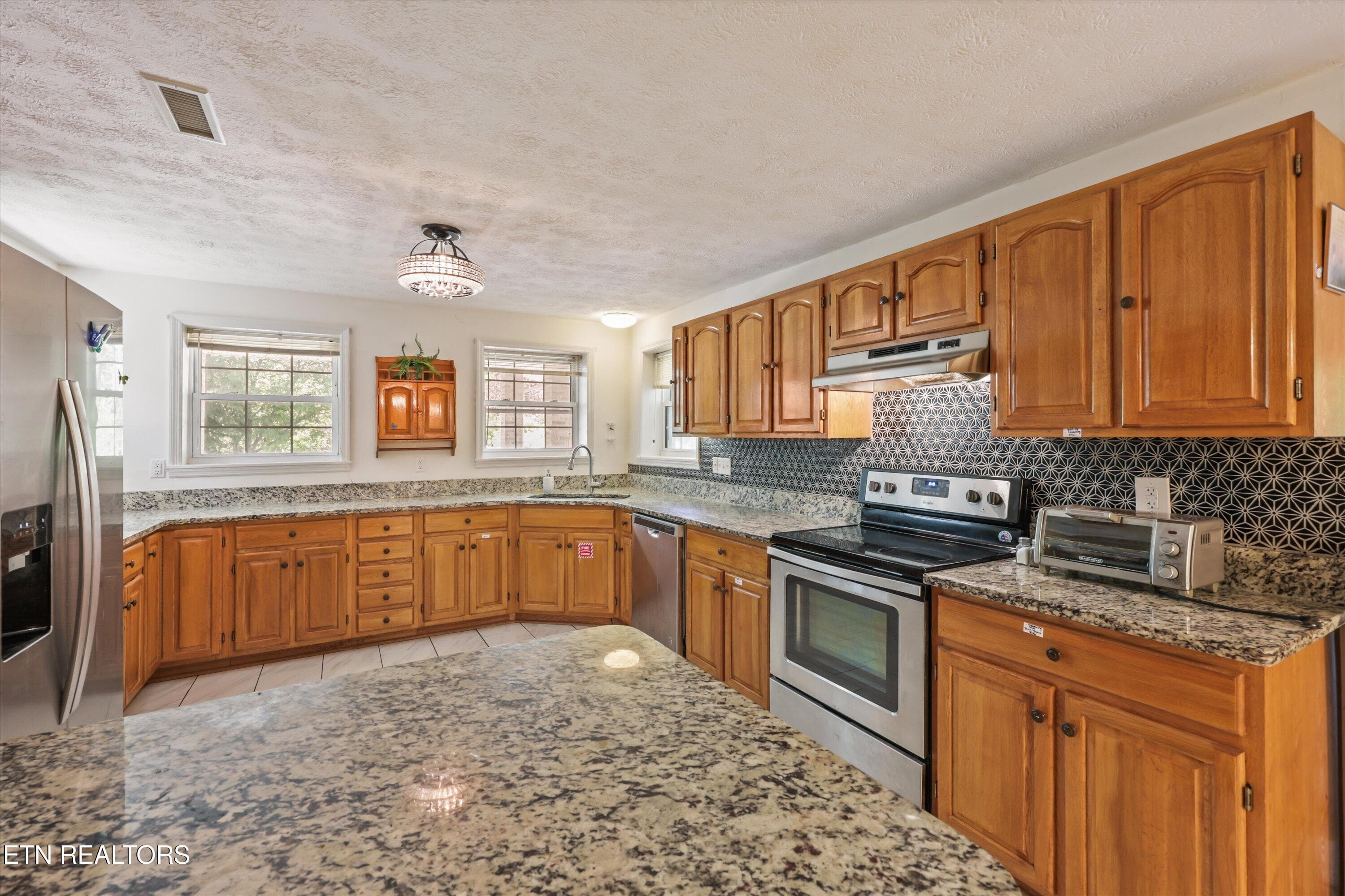 10-1436 Chapman Hwy 14 - 1436 Chapman Hwy, Sevierville, TN 37876