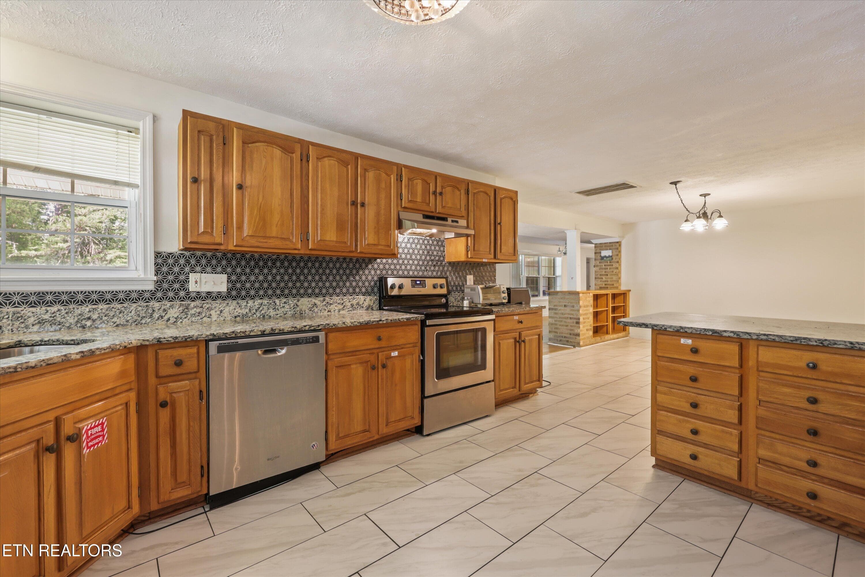 12-1436 Chapman Hwy 16 - 1436 Chapman Hwy, Sevierville, TN 37876