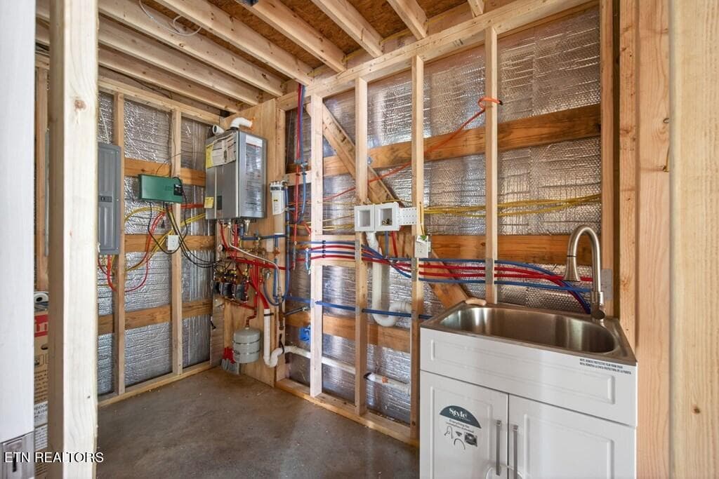 243828_13 - 751 W Bluff Rd, Pikeville, TN 37367