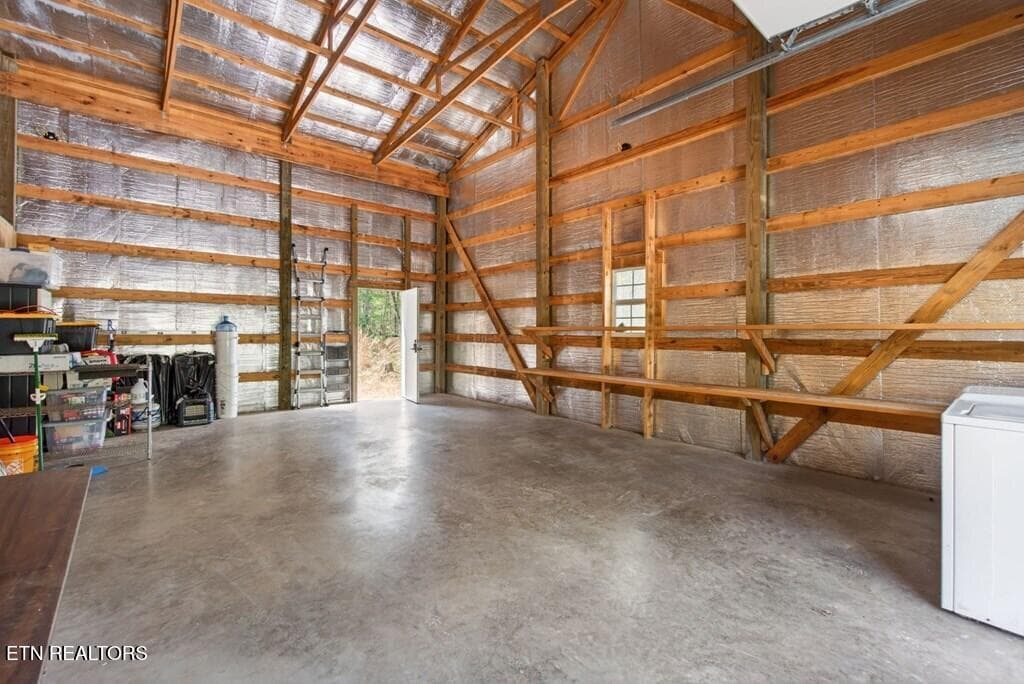 243828_10 - 751 W Bluff Rd, Pikeville, TN 37367