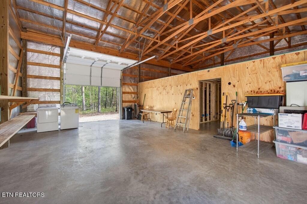 243828_9 - 751 W Bluff Rd, Pikeville, TN 37367
