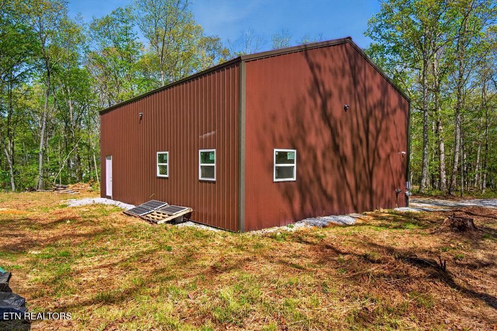 243828_0 - 751 W Bluff Rd, Pikeville, TN 37367