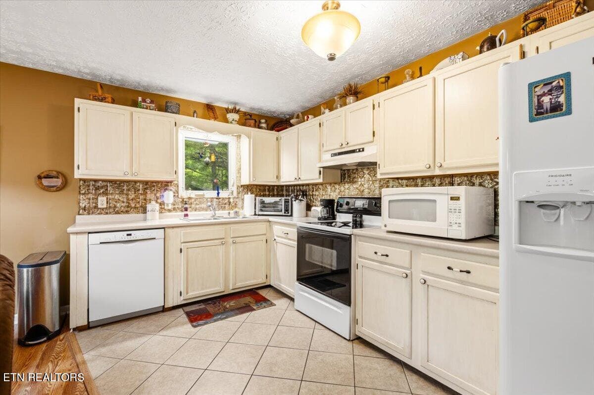 18-274 Pearl Rd - 274 Pearl Rd, LaFollette, TN 37766
