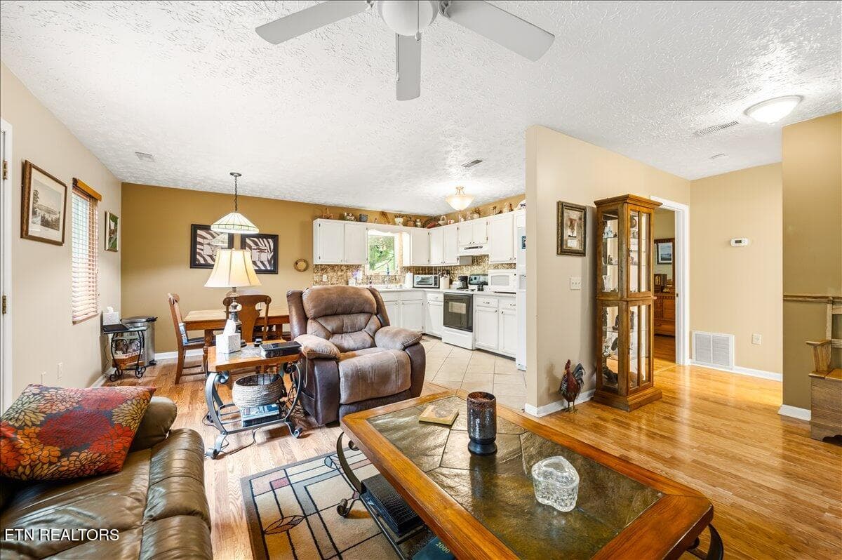 22-274 Pearl Rd - 274 Pearl Rd, LaFollette, TN 37766