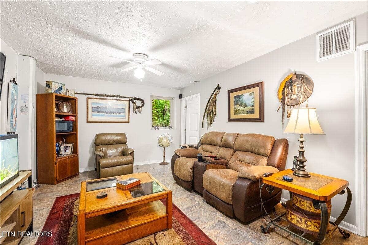 37-274 Pearl Rd - 274 Pearl Rd, LaFollette, TN 37766