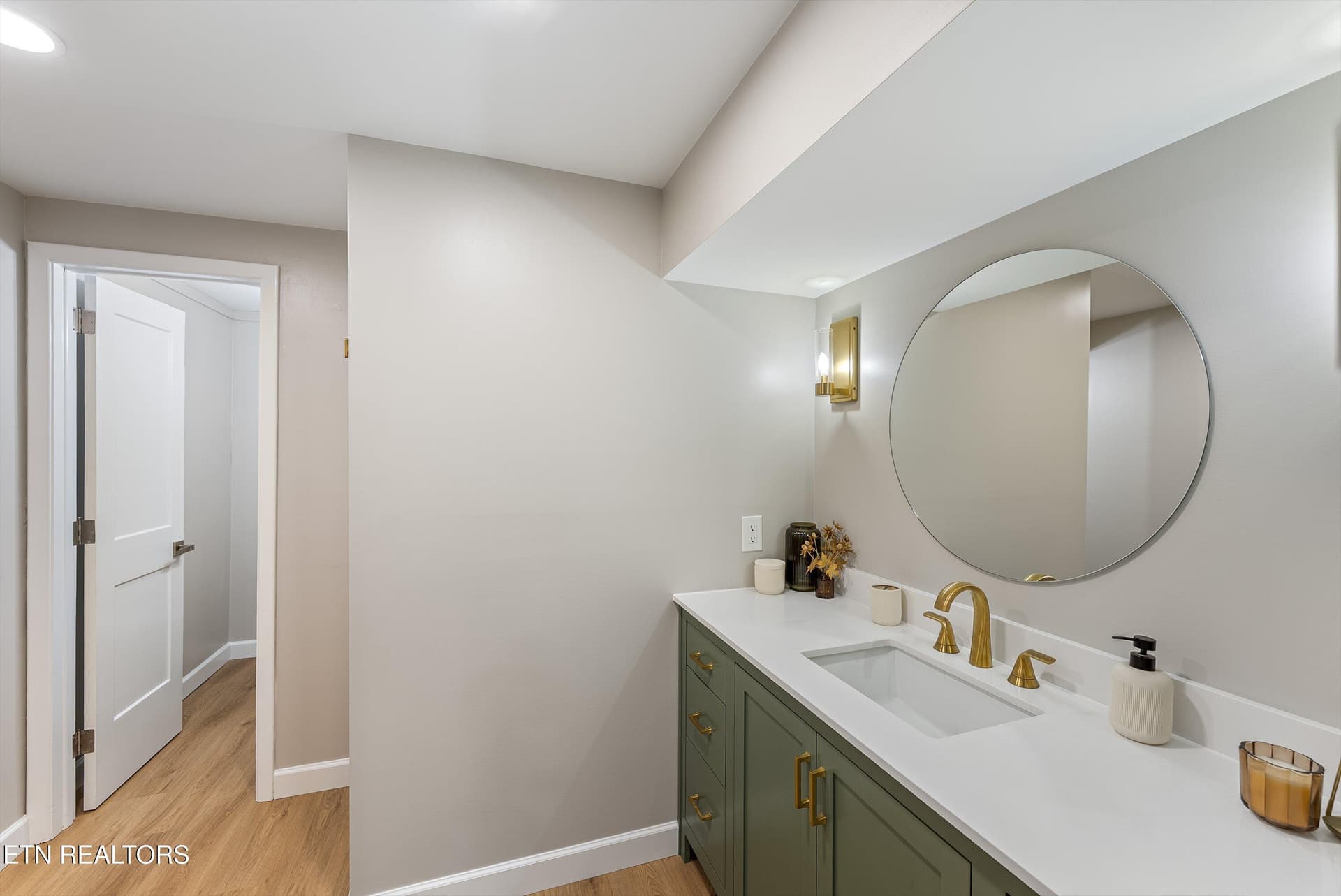 65-Ensuite Bath A2 - 101 Wayne Place, Oak Ridge, TN 37830