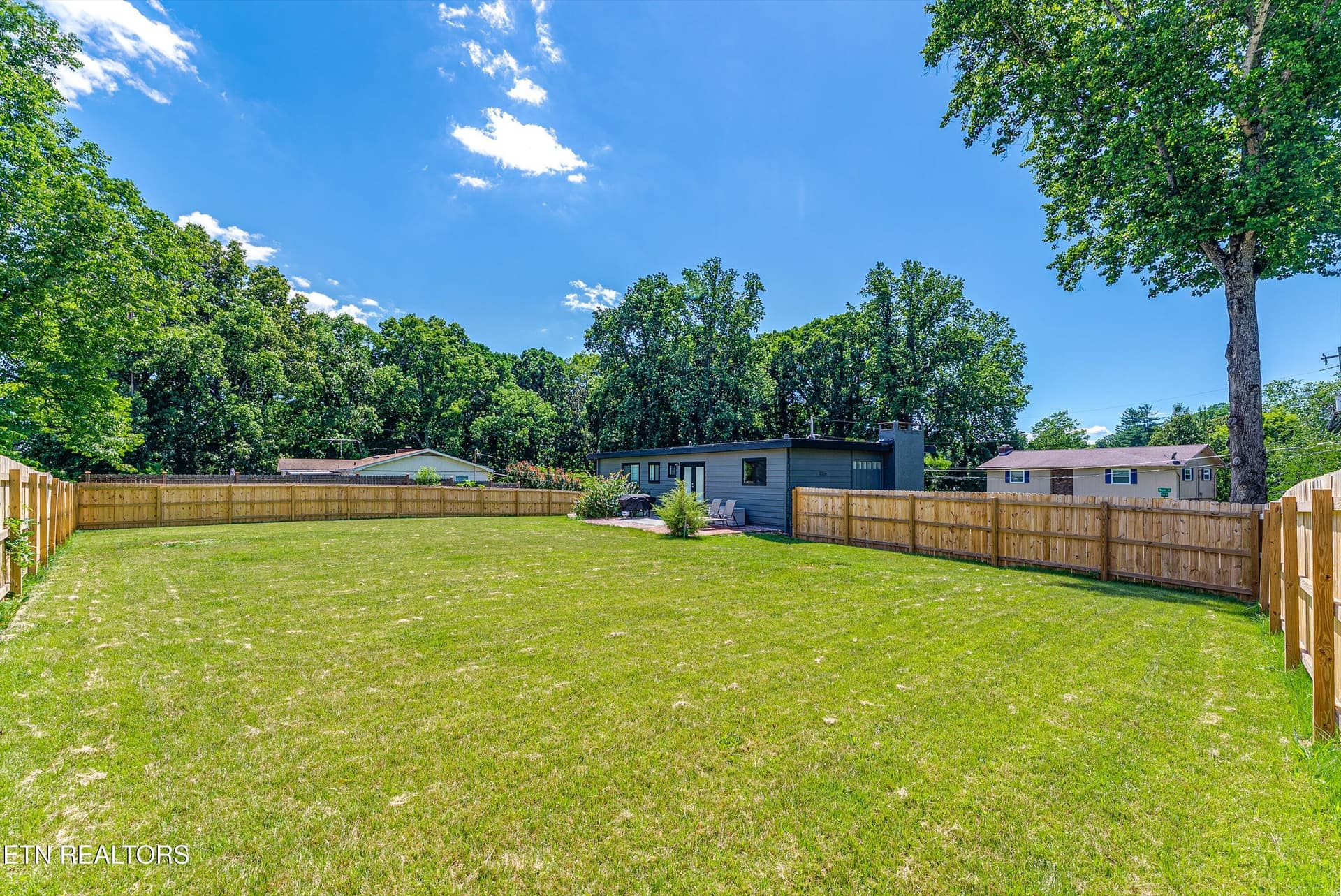 45-Backyard A2 - 101 Wayne Place, Oak Ridge, TN 37830