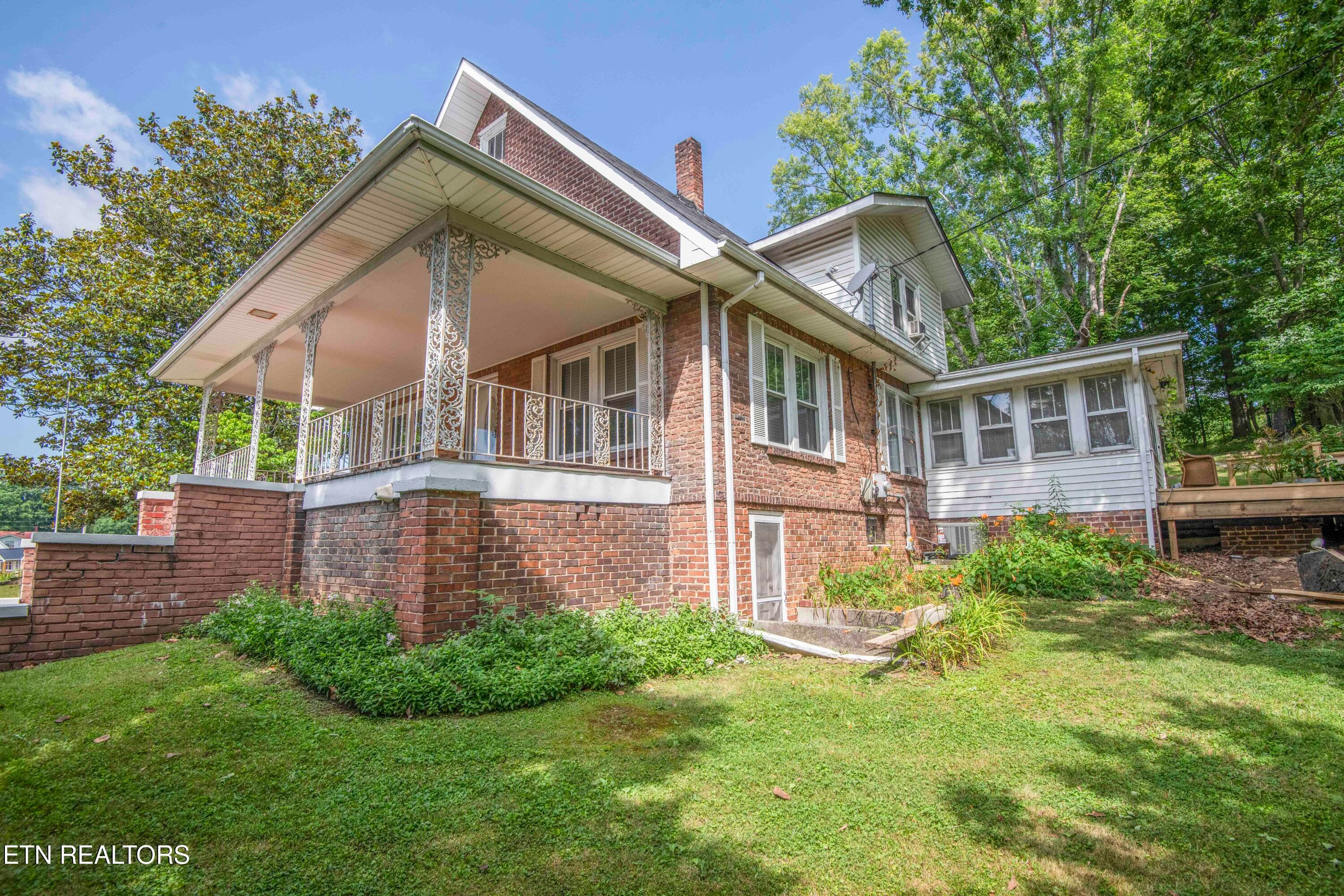 exterior 1_1 - 17761 Alberta St, Oneida, TN 37841