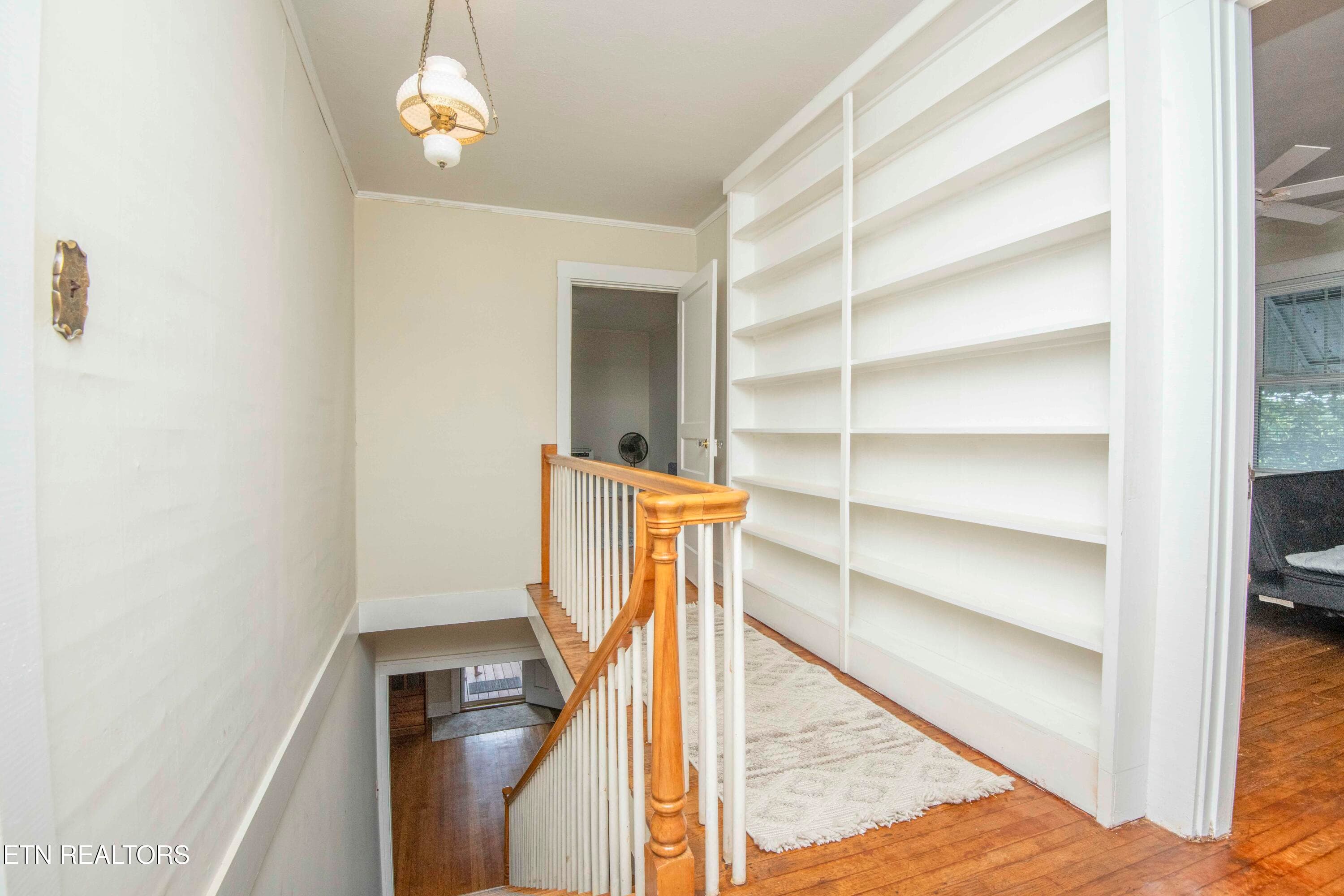 hall_1 - 17761 Alberta St, Oneida, TN 37841