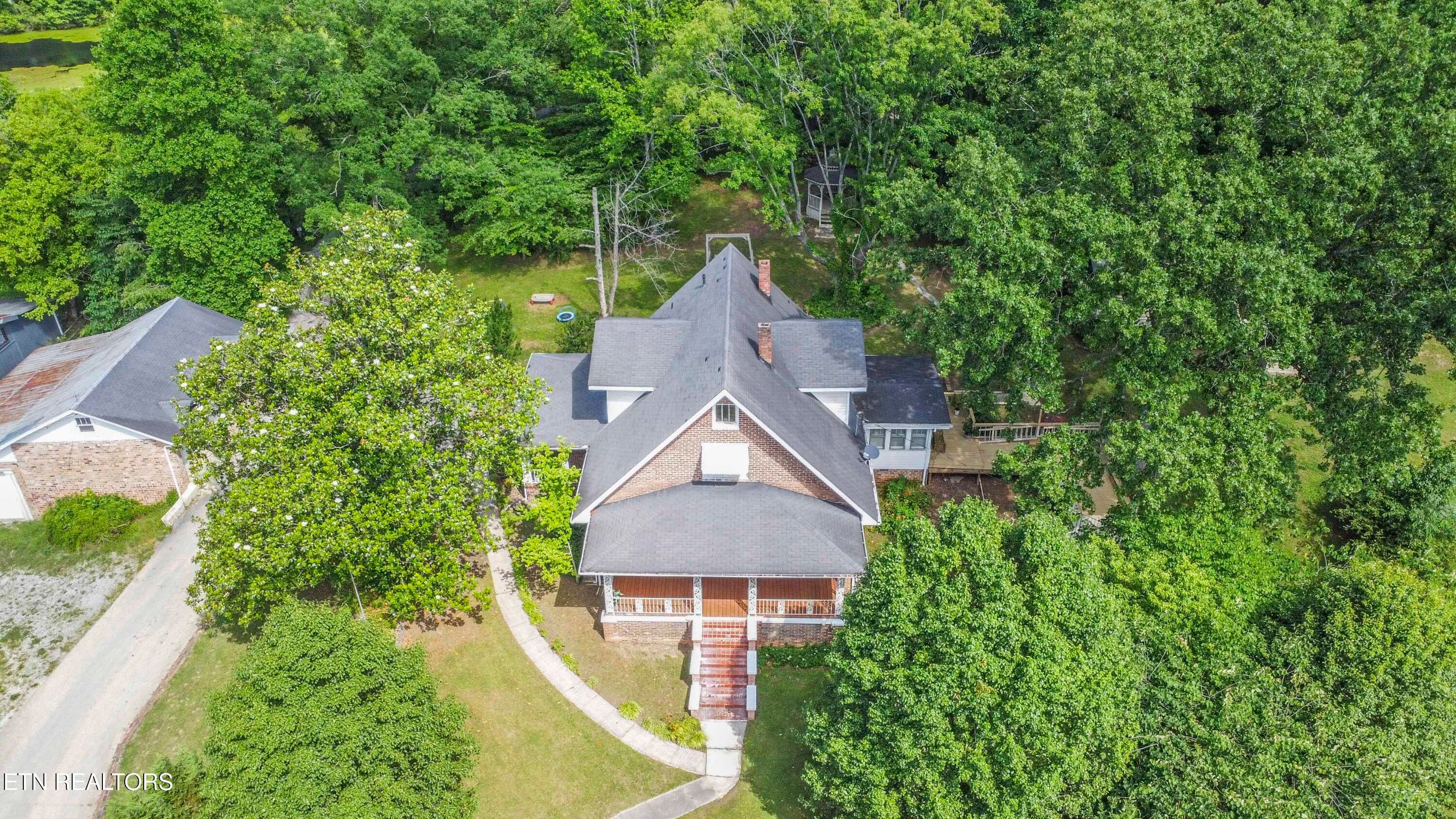 drone 10_1 - 17761 Alberta St, Oneida, TN 37841