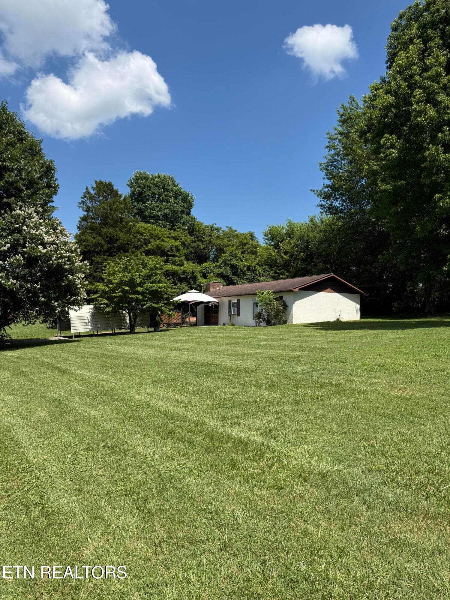 IMG_5423 (1) - 4544 N Wildwood Rd, Maryville, TN 37804