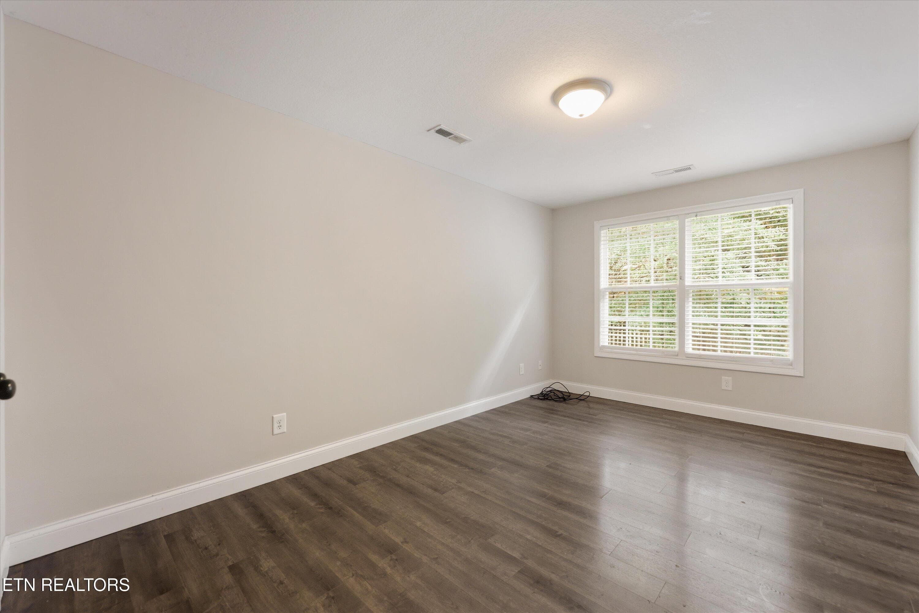 22-10315 Ivy Hollow Dr23 - 10315 Ivy Hollow Drive, Knoxville, TN 37931, Knoxville