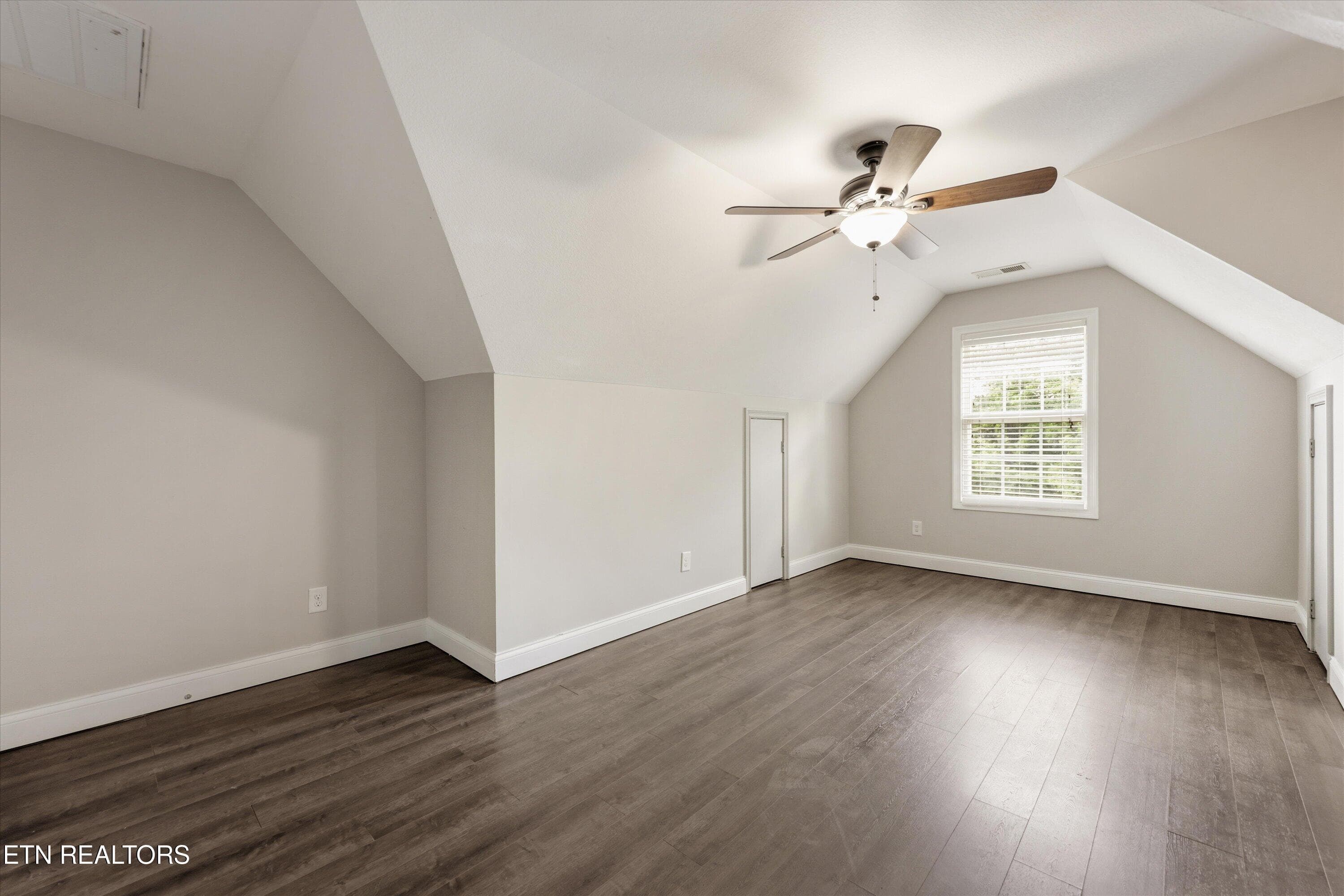 27-10315 Ivy Hollow Dr28 - 10315 Ivy Hollow Drive, Knoxville, TN 37931, Knoxville
