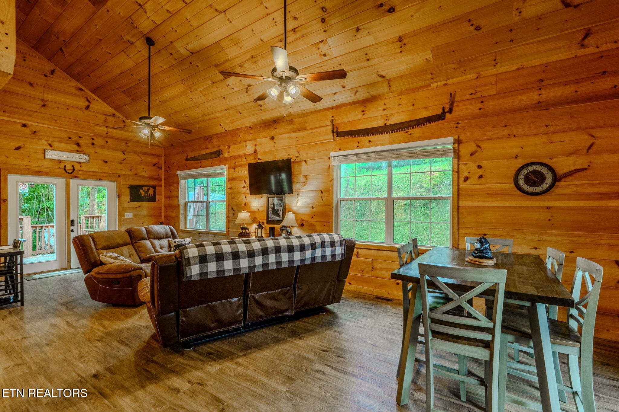 625 Pinecrest - 625 Pinecrest Drive, Gatlinburg, TN 37738, Gatlinburg