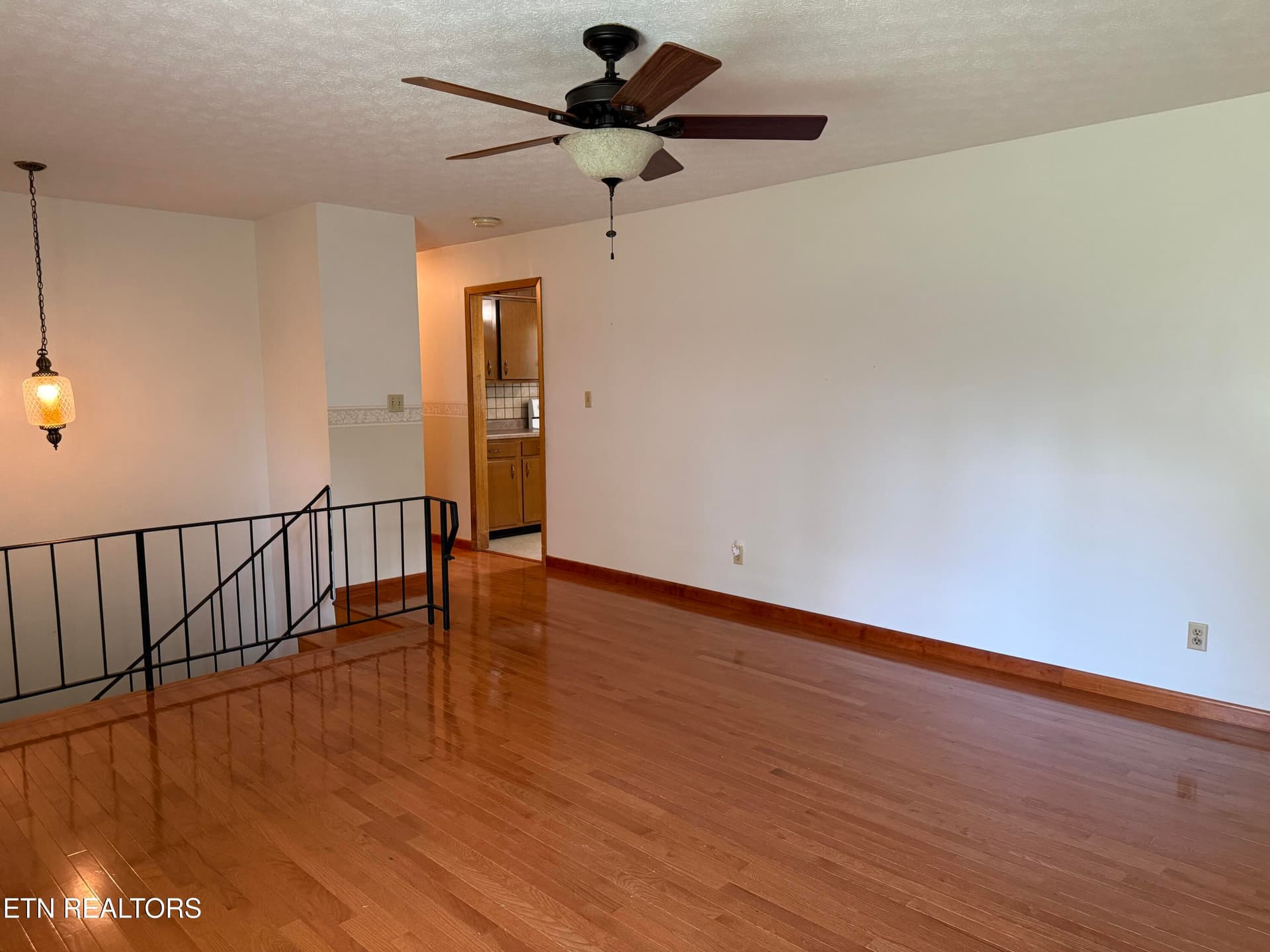 IMG_5446 - 4544 N Wildwood Rd, Maryville, TN 37804