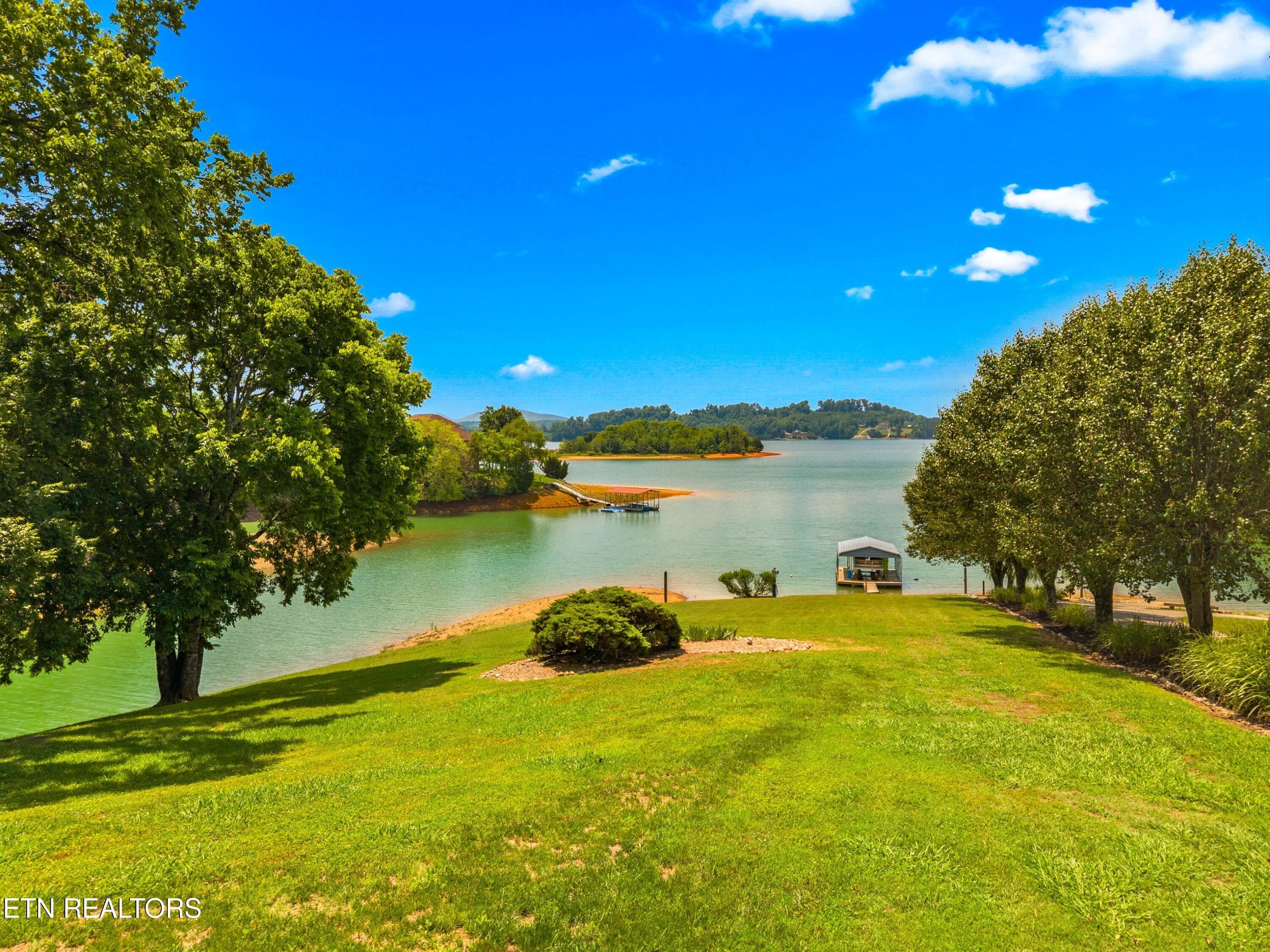 058-211MarinersLane-Dandridge-TN-37725 - 211 Mariners Way, Dandridge, TN 37725, Dandridge