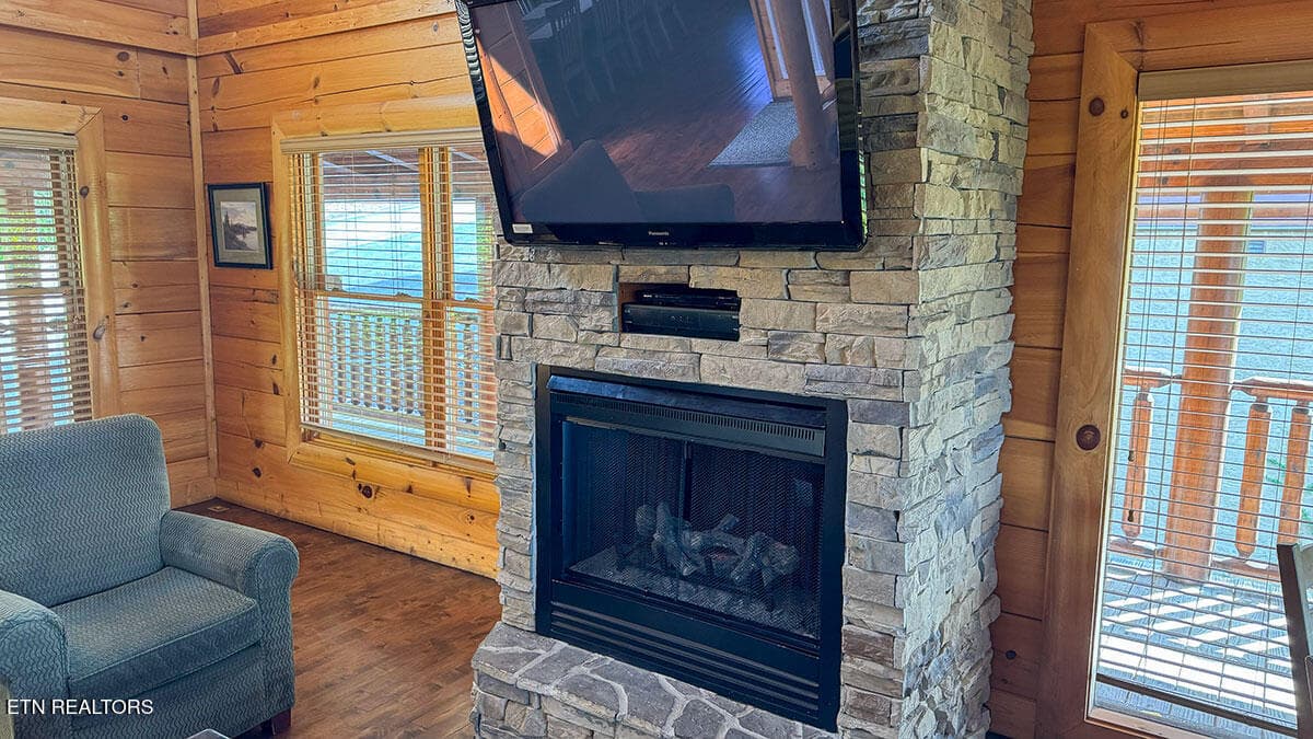 rental-cabin-05 - 1352 Timberwolf Way, Sevierville, TN 37876