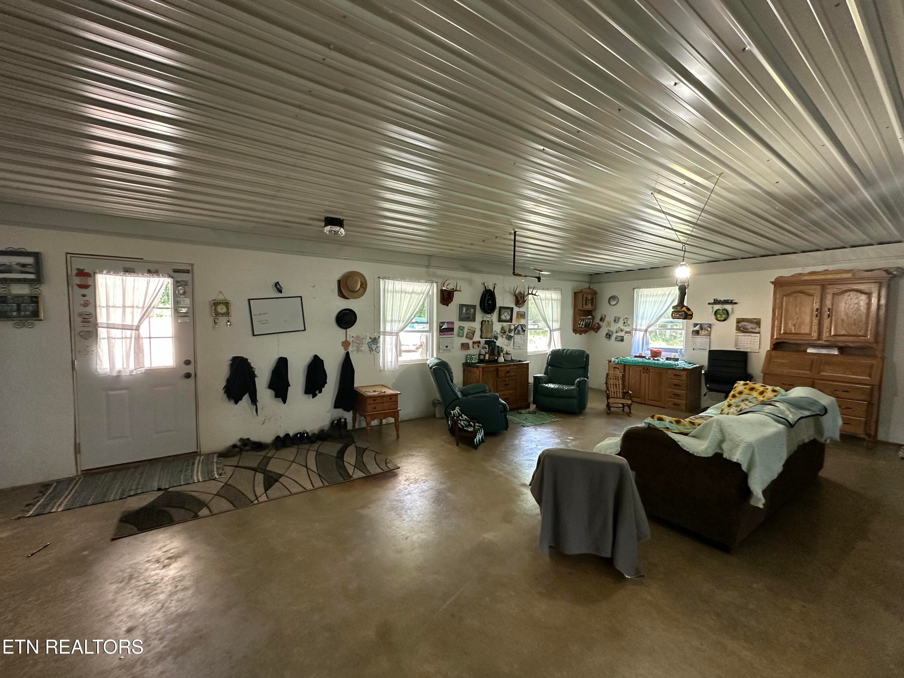 IMG_2121 - 1561 Coon Hollow Rd, Sunbright, TN 37872, Sunbright