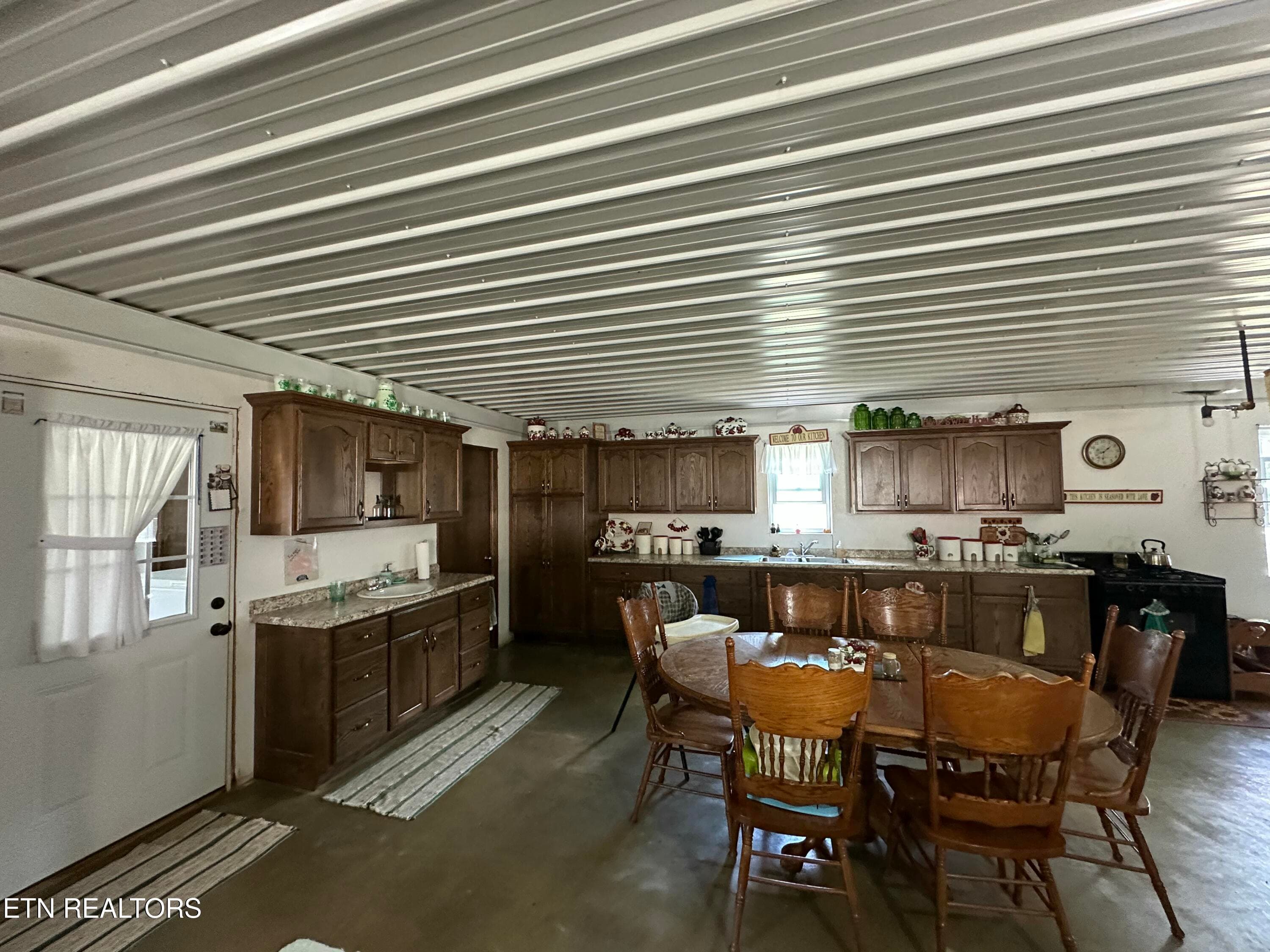 IMG_2139 - 1561 Coon Hollow Rd, Sunbright, TN 37872, Sunbright