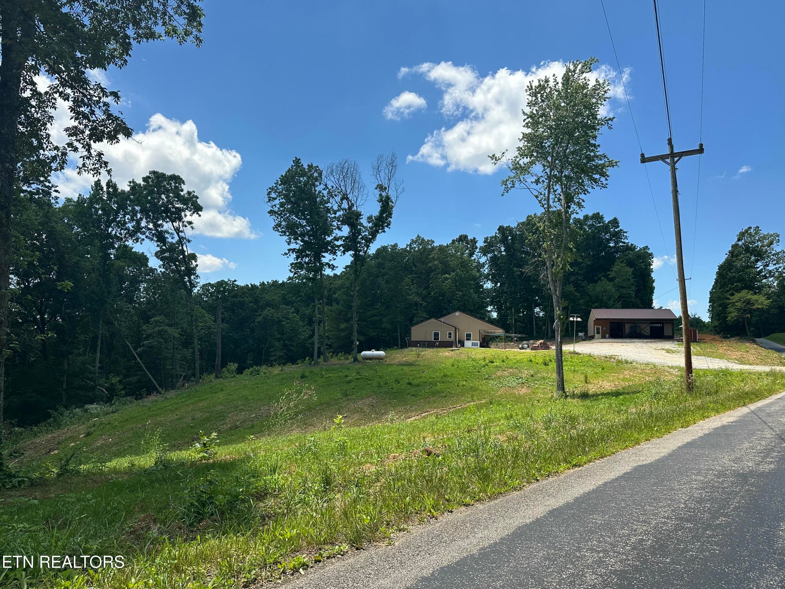 IMG_2152 - 1561 Coon Hollow Rd, Sunbright, TN 37872, Sunbright
