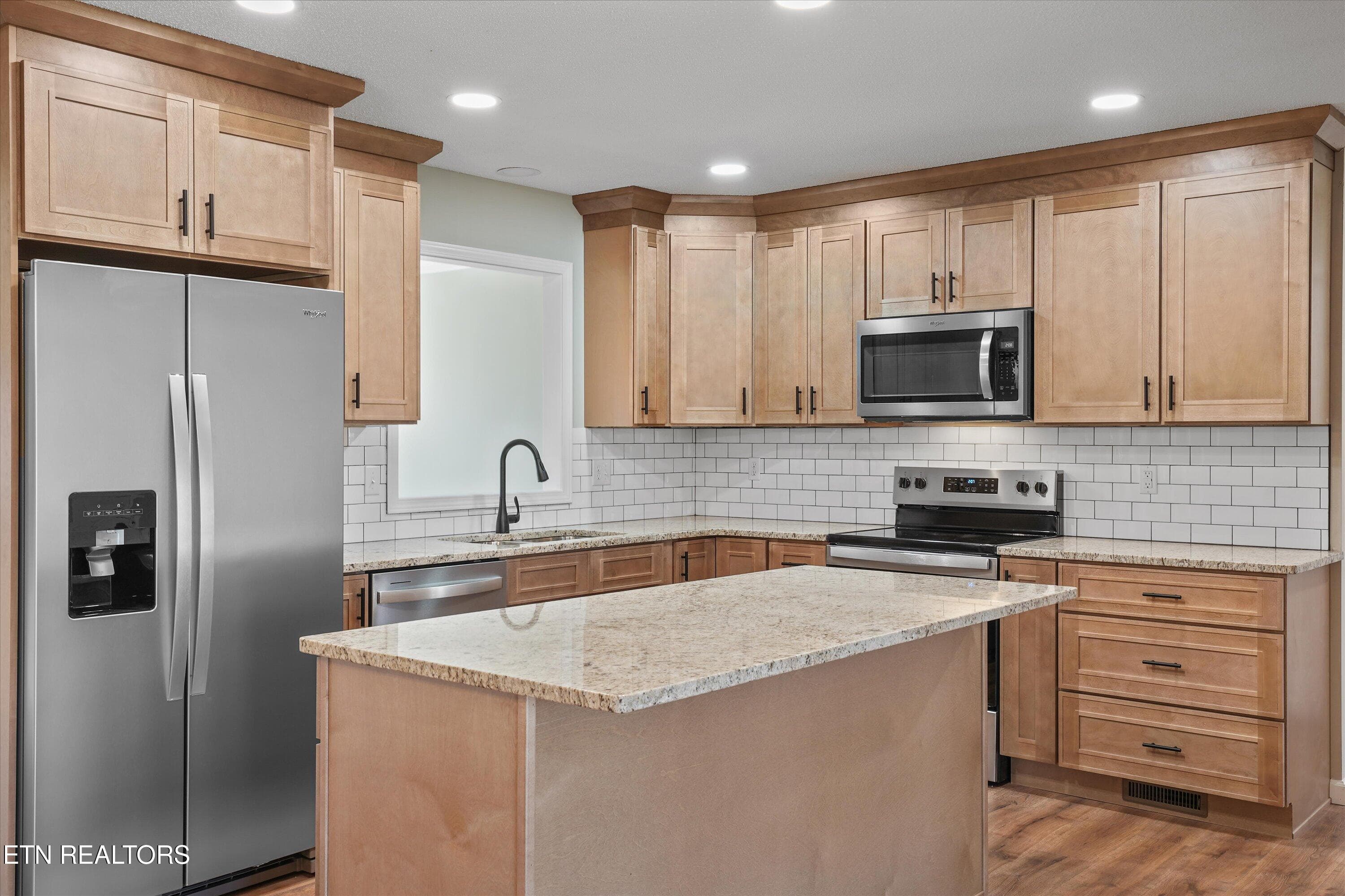 15-252 Perkins Ln 11 - 252 Perkins Lane, Jacksboro, TN 37757