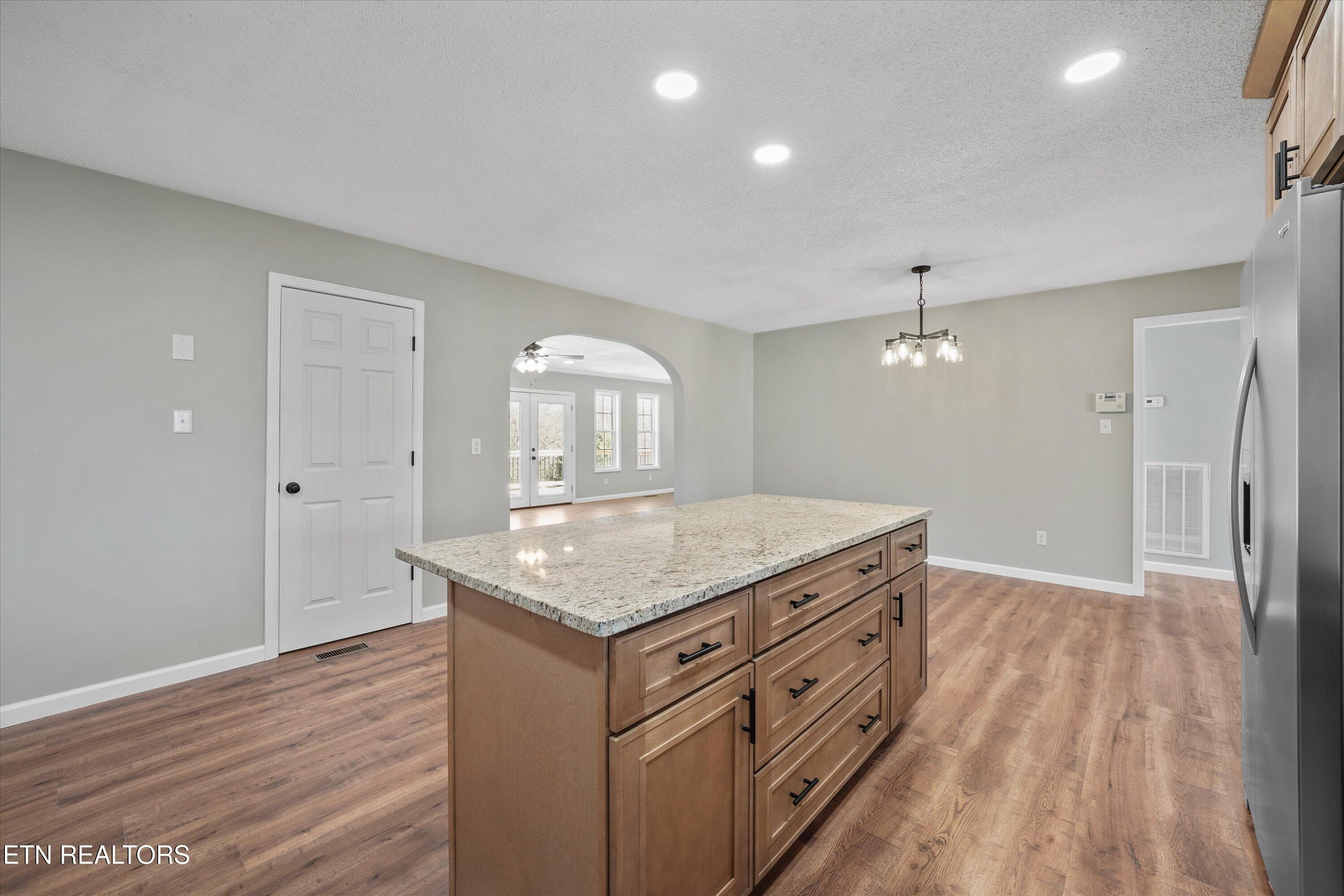 18-252 Perkins Ln 15 - 252 Perkins Lane, Jacksboro, TN 37757