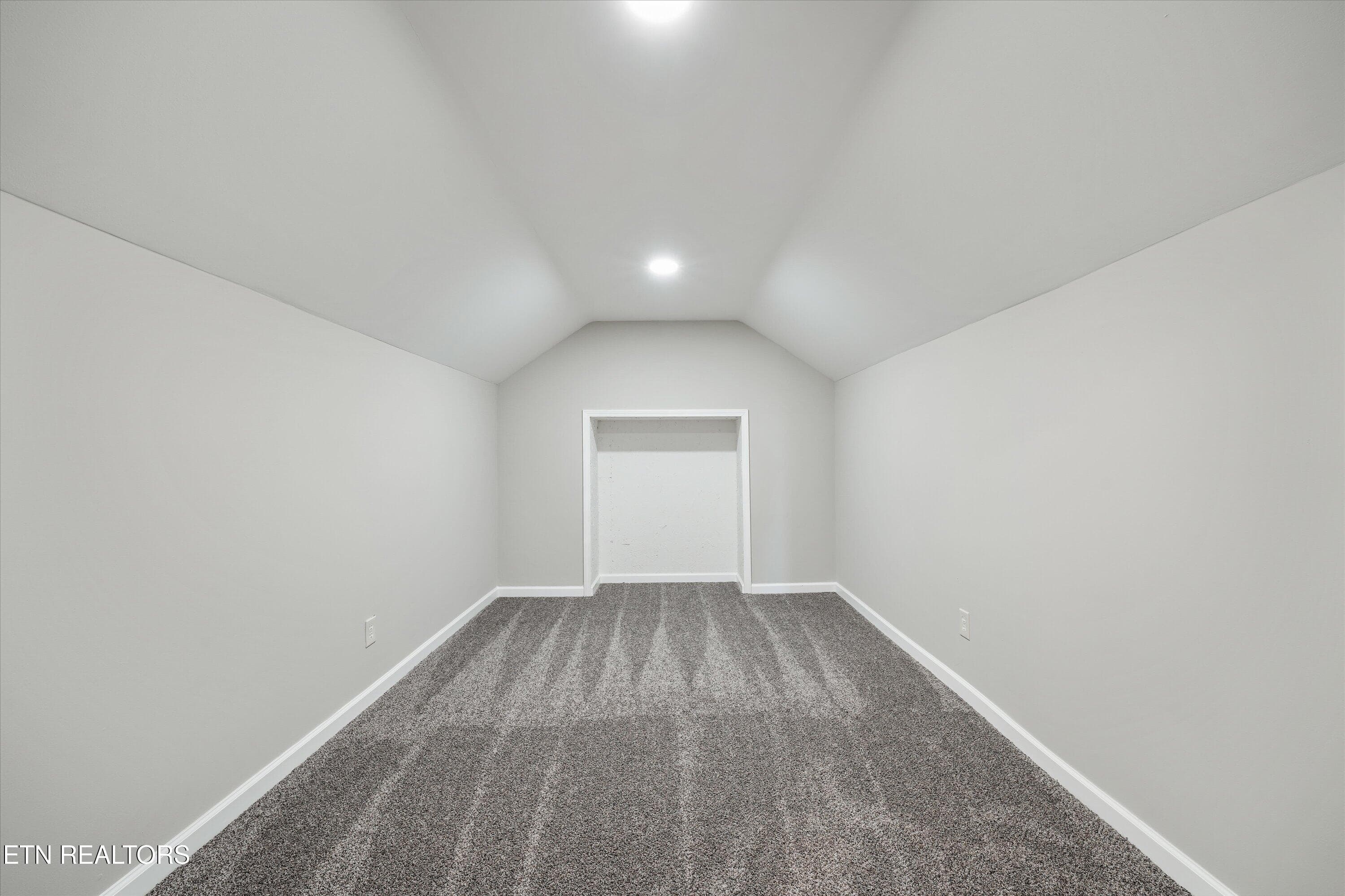 Bonus Room - 252 Perkins Lane, Jacksboro, TN 37757